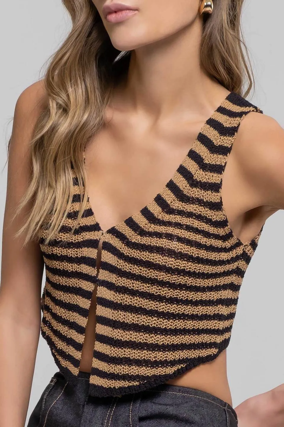 STRIPE V NECK FRONT HOOK SWEATER VEST sold by Blu Pepper product image thumbnail 4