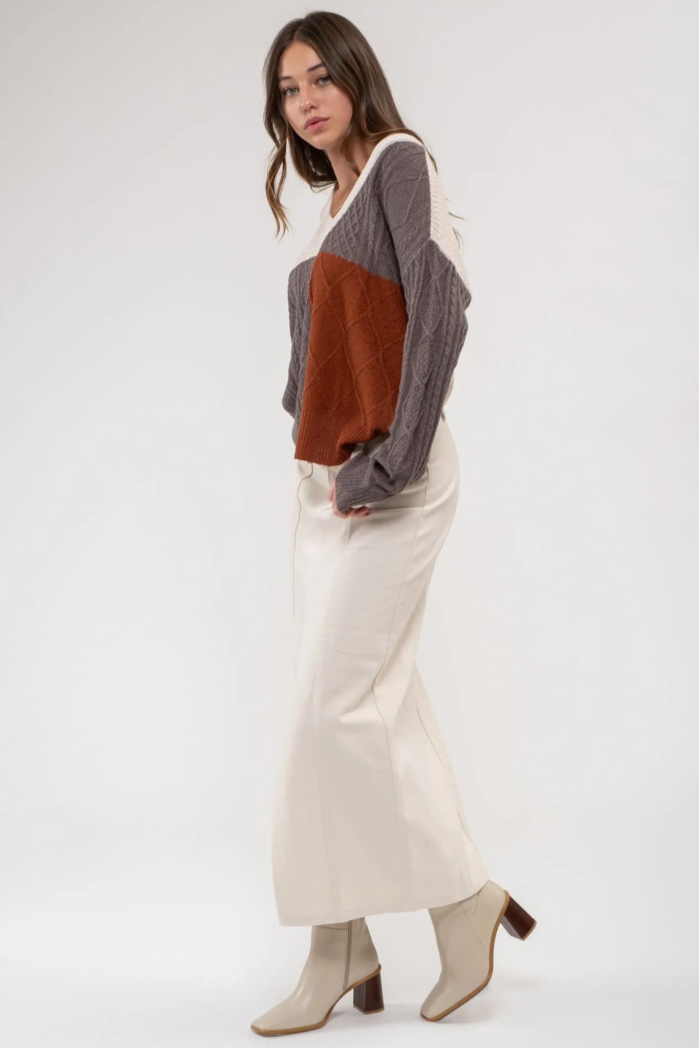 LIGHT-WEIGHT COLORBLOCK KNIT sold by Blu Pepper product image thumbnail 3