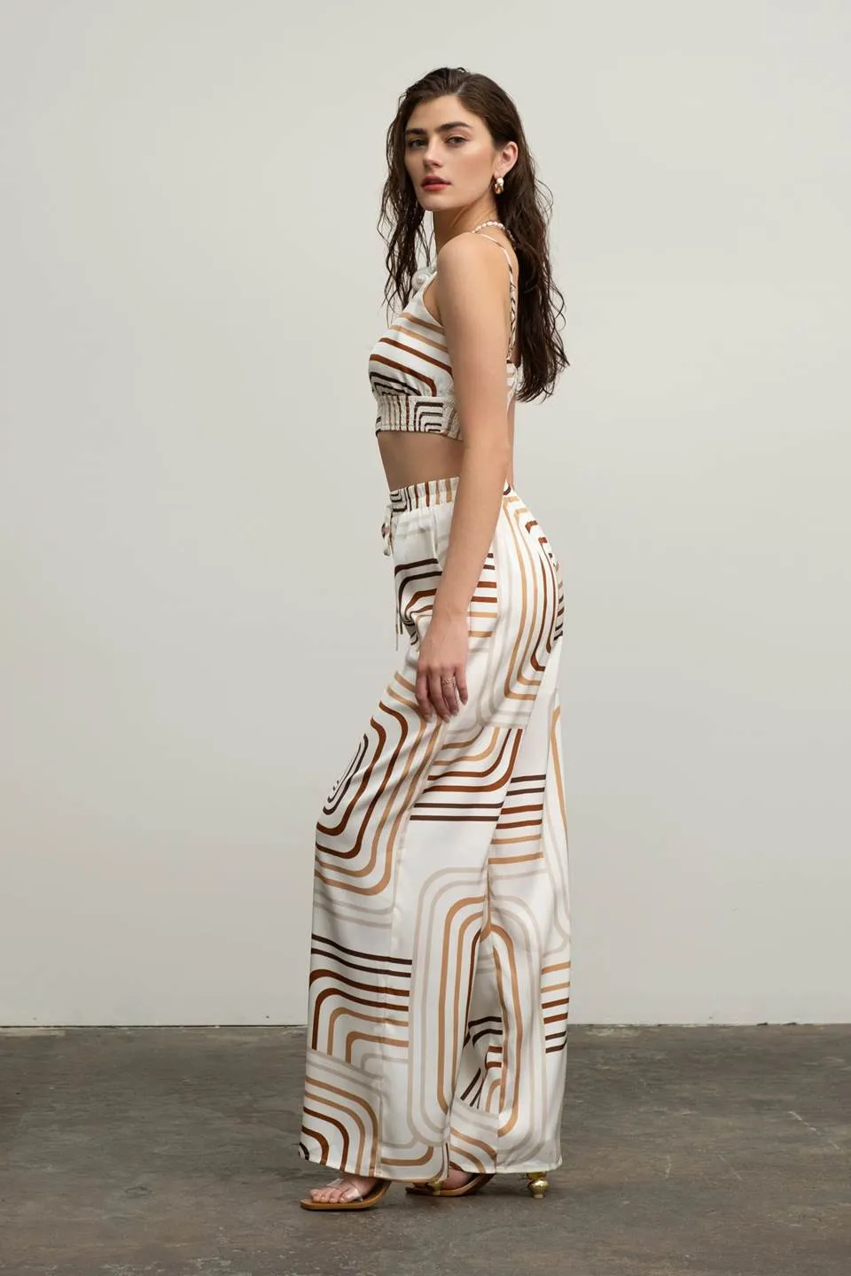 GEO PRINT SLEEVELESS SMOCKED WRAP CROP TOP sold by Blu Pepper product image thumbnail 3