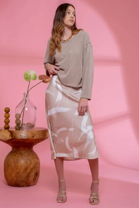 SOLID RELAXED RAW EDGE KNIT TOP sold by Blu Pepper