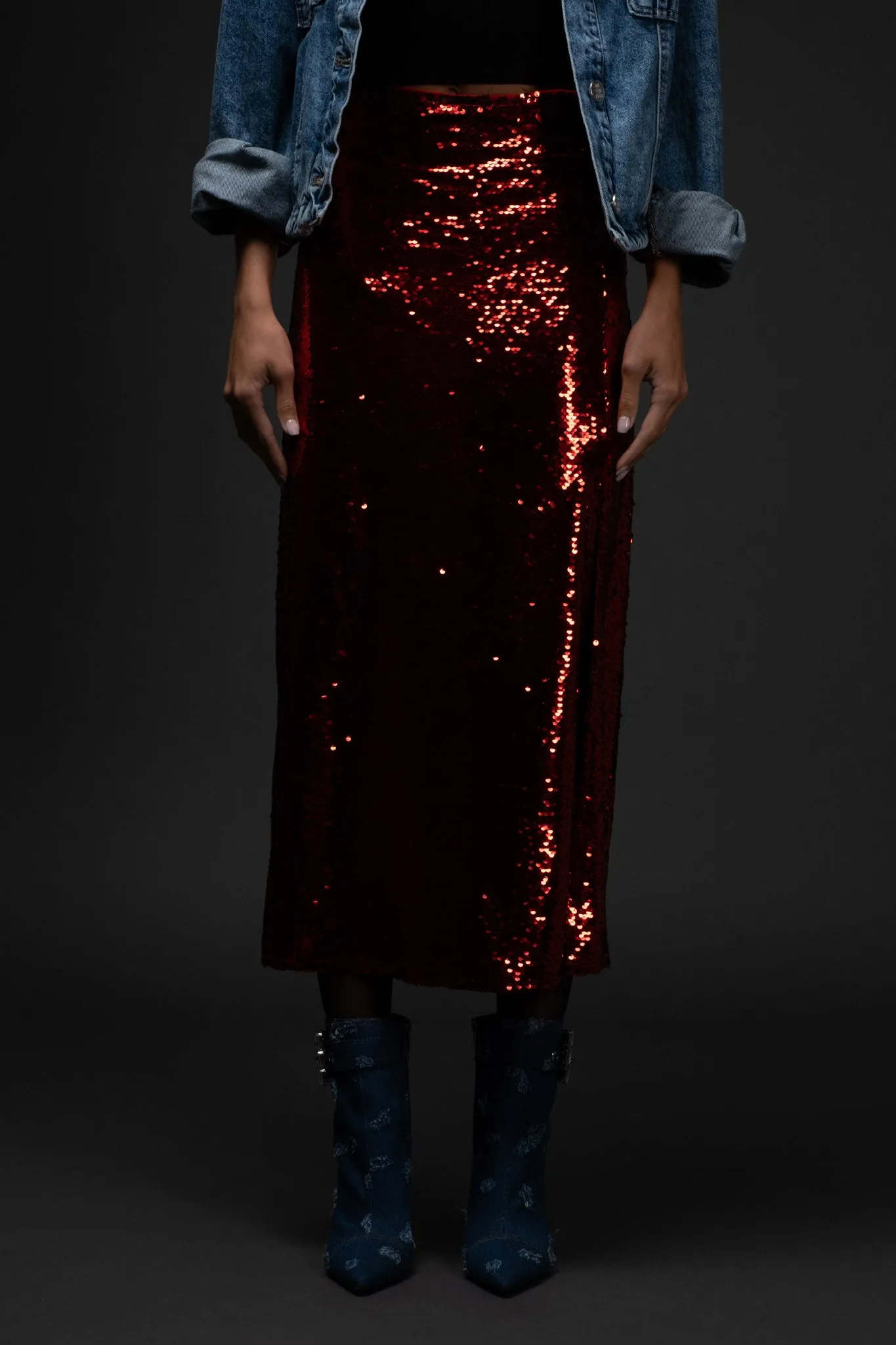 SIDE SLIT SEQUIN MIDI SKIRT sold by Blu Pepper product image thumbnail 4