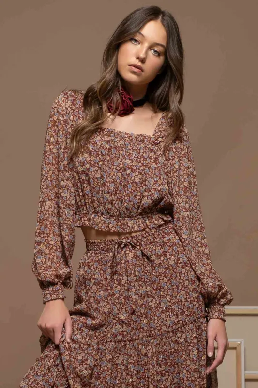 FLORAL SQUARE NECK CROP TOP sold by Blu Pepper