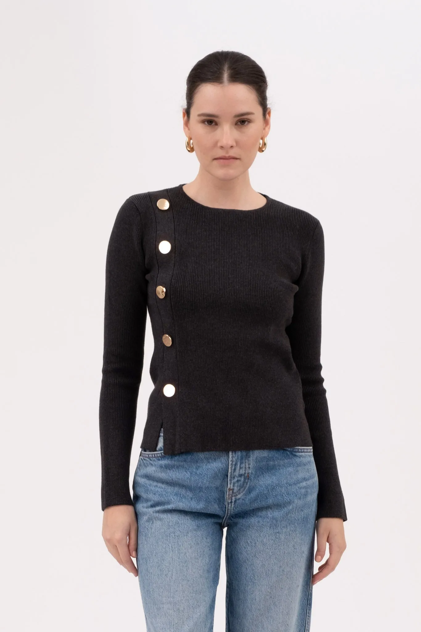 ROUND NECK SIDE BUTTON DETAIL KNIT SWEATER sold by Blu Pepper product image thumbnail 4