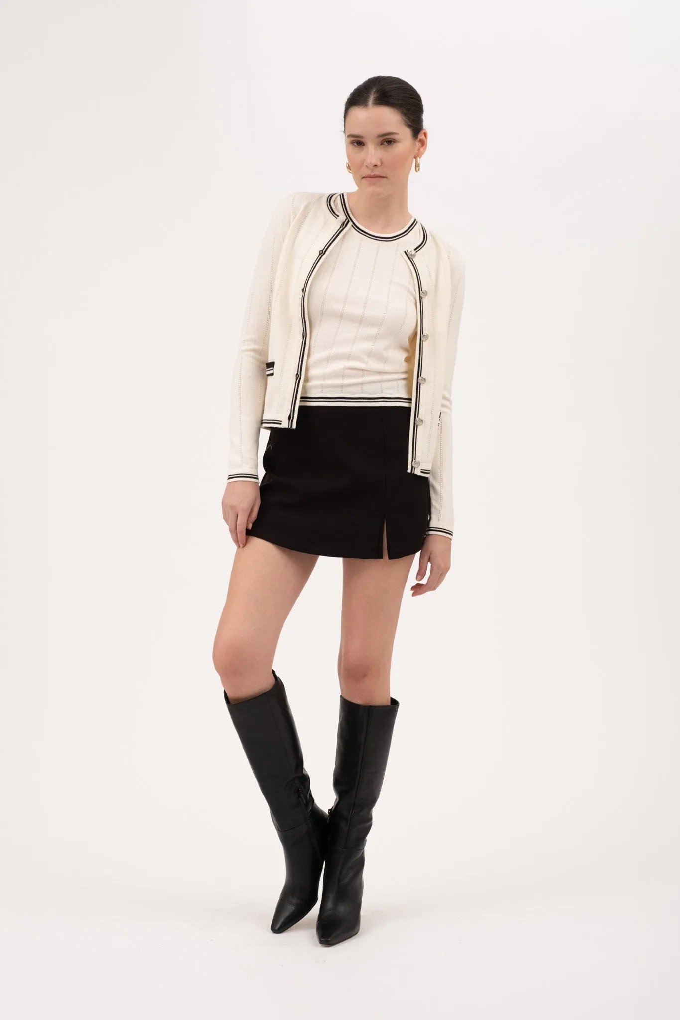 CONTRAST TRIM SLEEVELESS KNIT PULLOVER sold by Blu Pepper