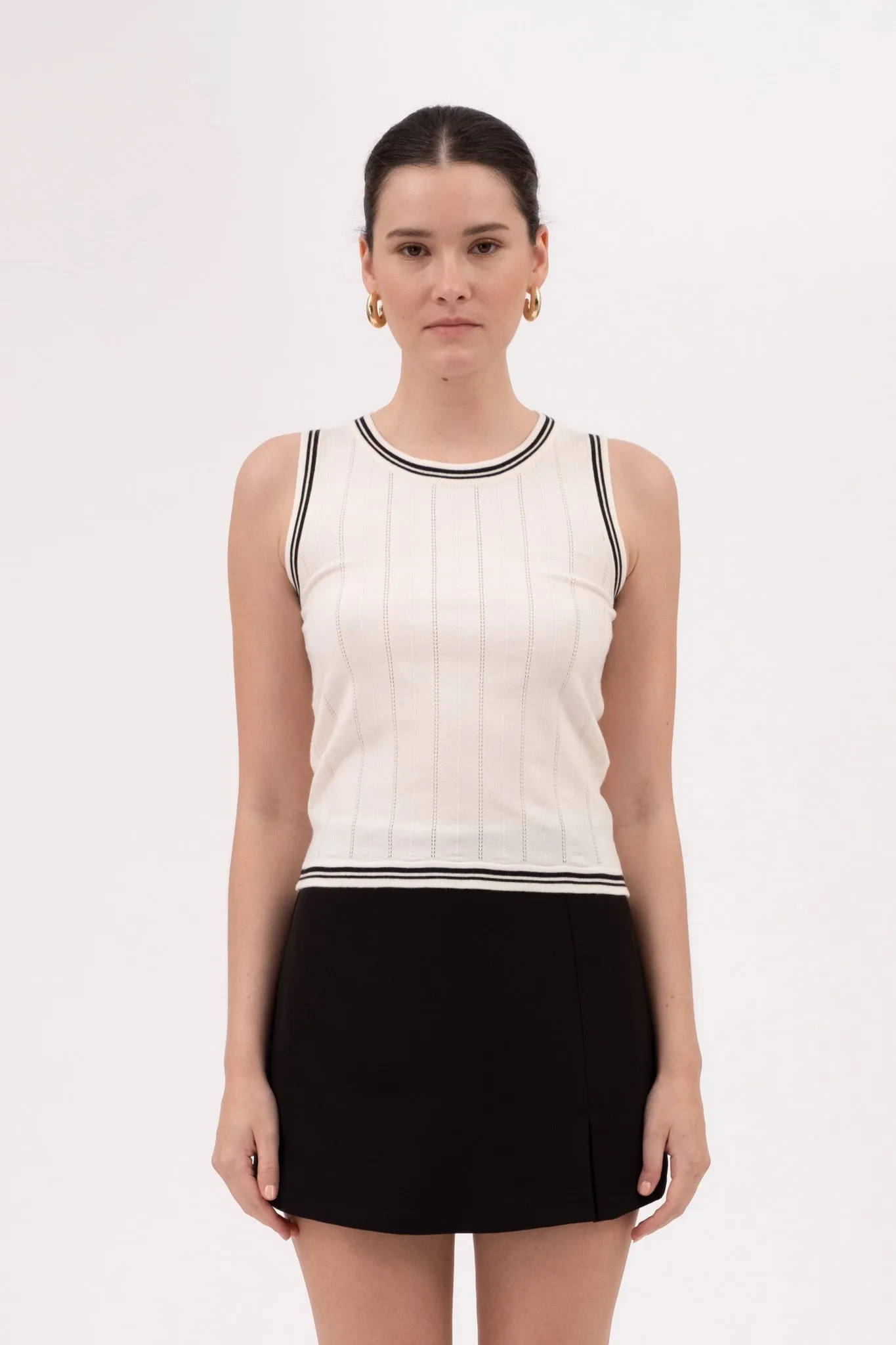 CONTRAST TRIM SLEEVELESS KNIT PULLOVER sold by Blu Pepper product image thumbnail 3