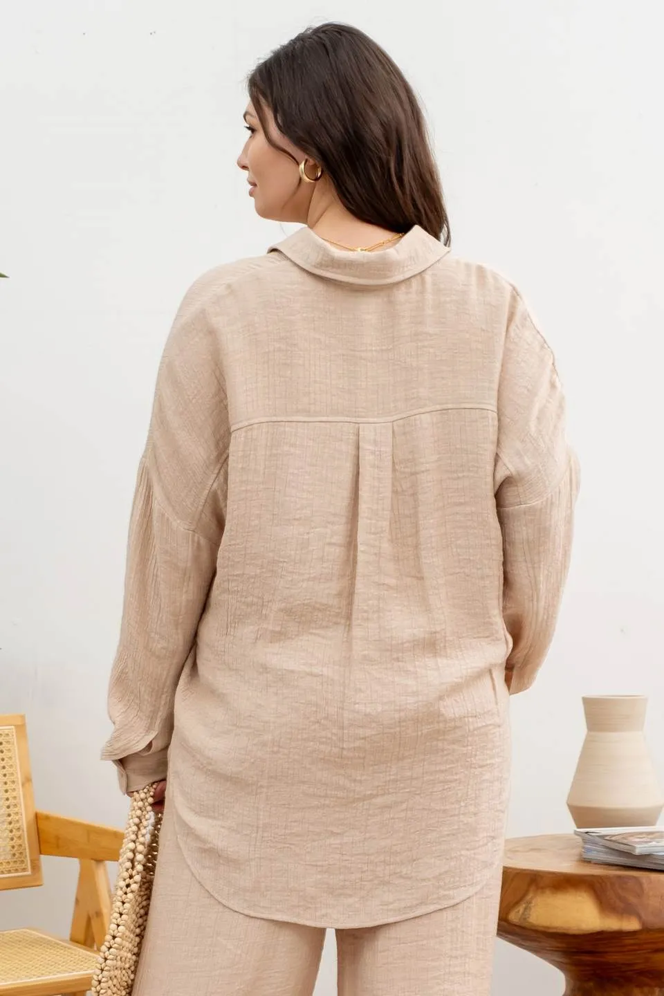 PLUS SOLID LIGHTWEIGHT BUTTON DOWN SHIRT sold by Blu Pepper product image thumbnail 2