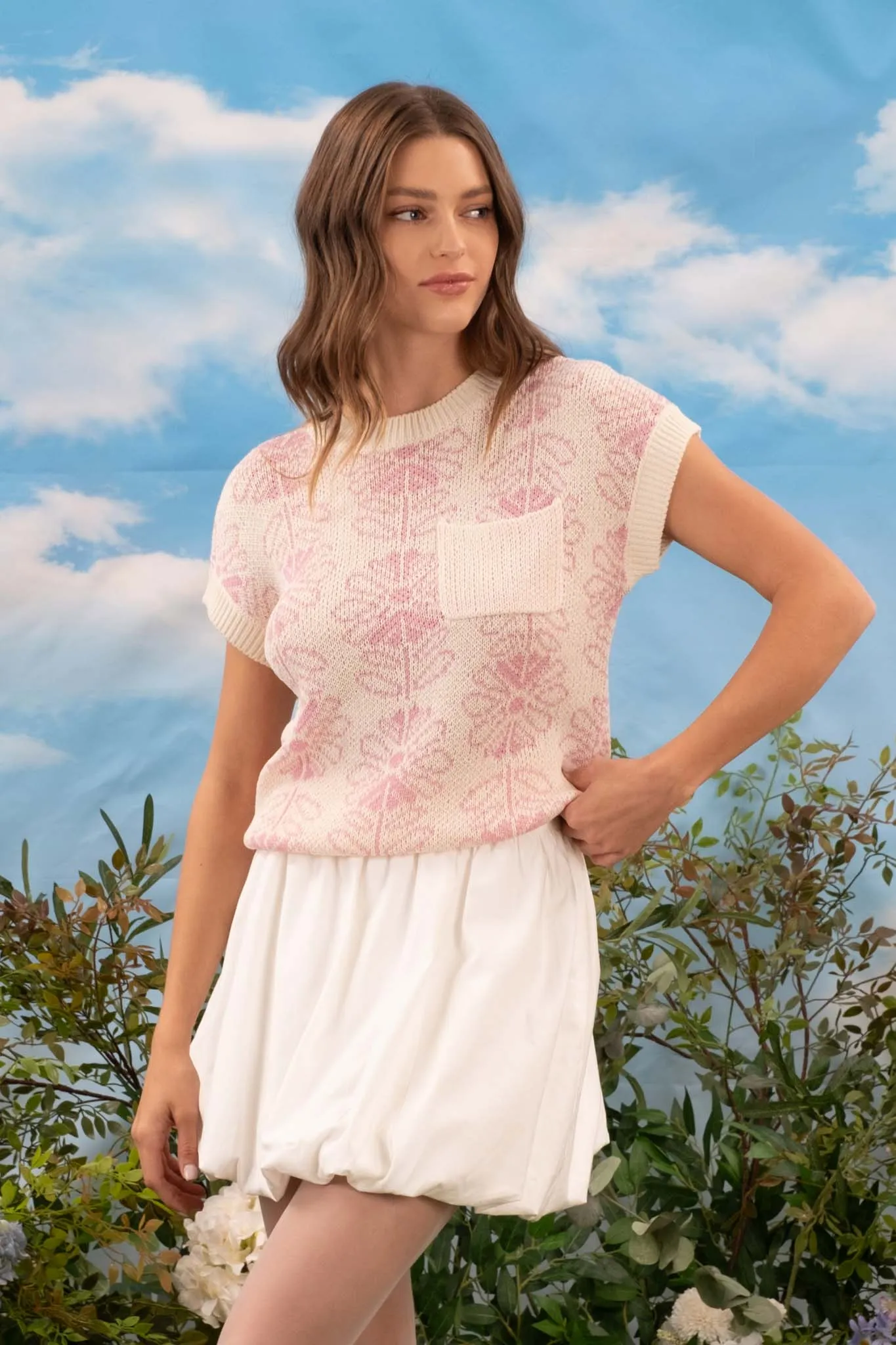 FLORAL CREW NECK SLEEVELESS KNIT PULLOVER sold by Blu Pepper