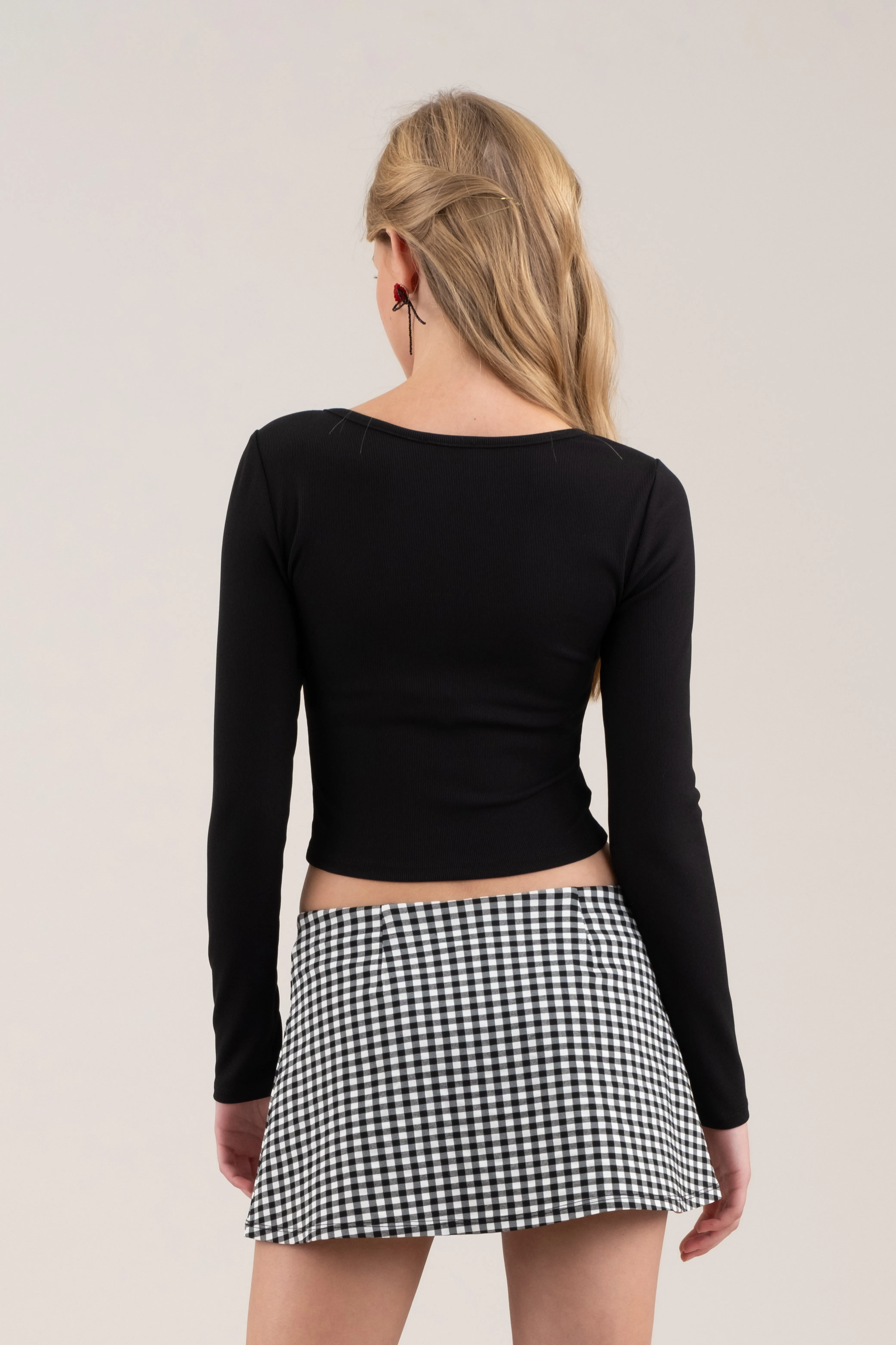 FRONT HOOK & EYE LONG SLEEVE KNIT CROP TOP sold by Blu Pepper product image thumbnail 2