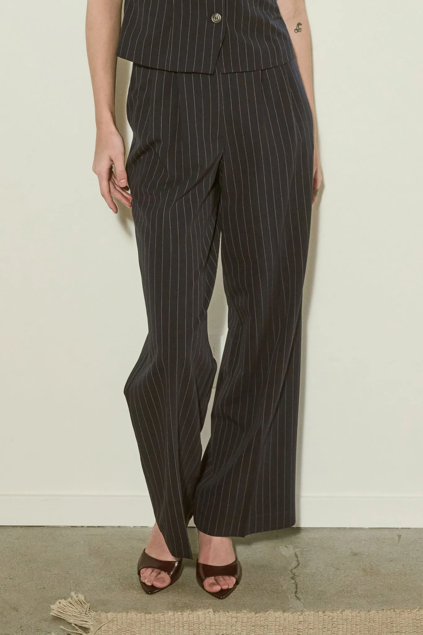 PINSTRIPE PLEATED WIDE LEG DRESS PANTS sold by Blu Pepper product image thumbnail 4
