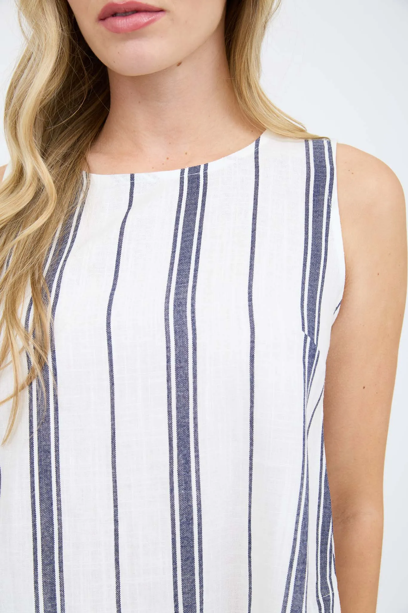 STRIPE BACK BUTTON SLEEVELESS CROP TOP sold by Blu Pepper product image thumbnail 4