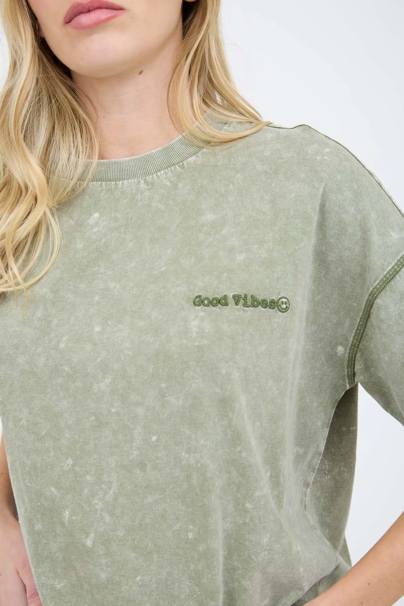 GOOD VIBES WASHED SHORT SLEEVE KNIT T-SHIRT sold by Blu Pepper product image thumbnail 4
