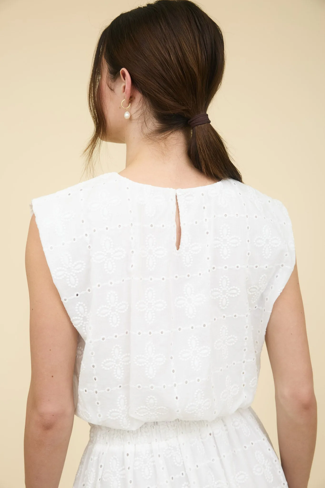 EYELET SLEEVELESS BALLOON HEM BLOUSE sold by Blu Pepper product image thumbnail 2