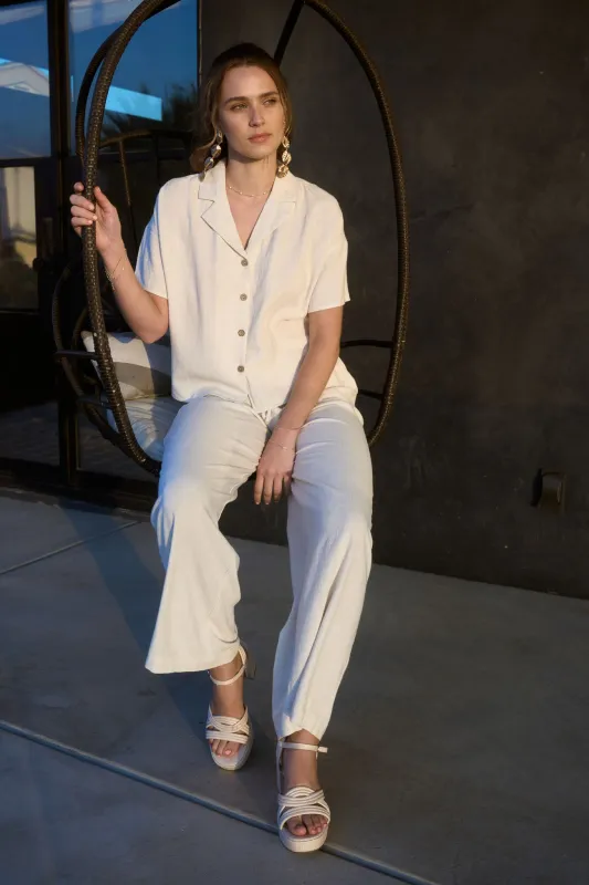 COLLARED BUTTON DOWN SHORT SLEEVE LINEN TOP sold by Blu Pepper