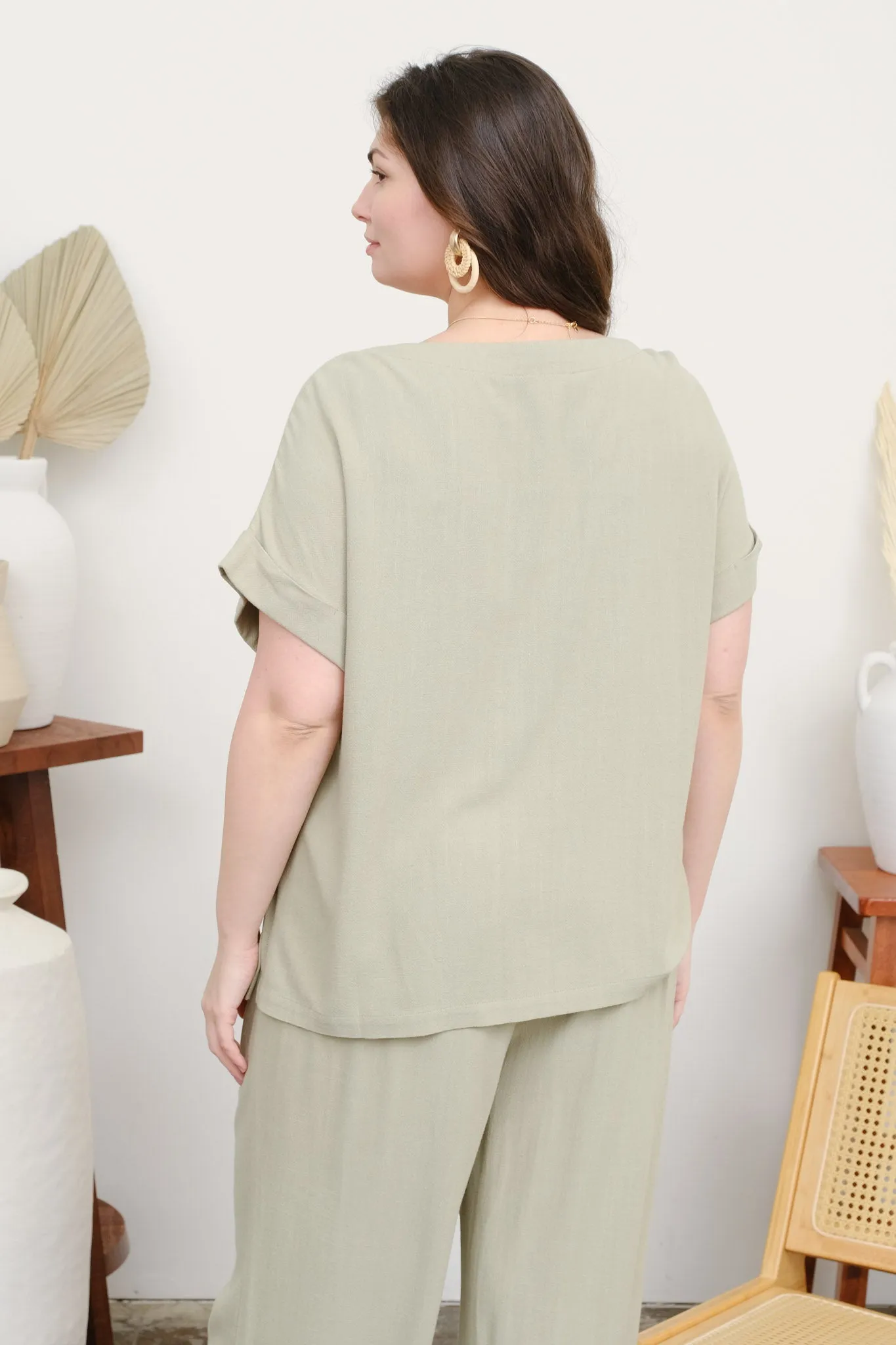 PLUS SHORT SLEEVE BOXY CUT LINEN TOP sold by Blu Pepper product image thumbnail 5