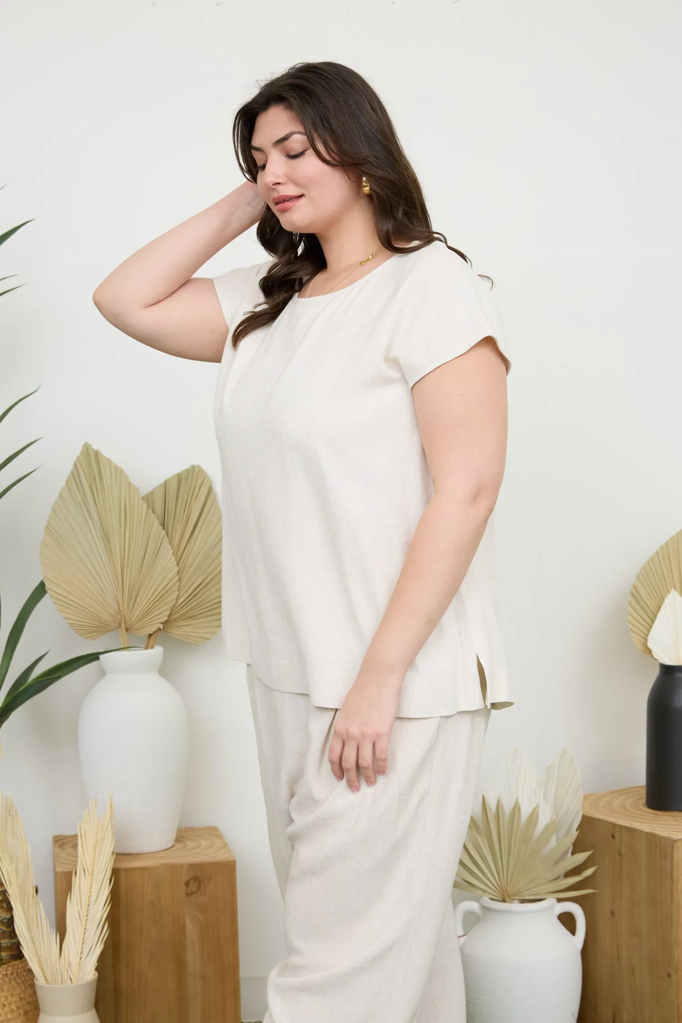 PLUS ROUND NECK SHORT SLEEVE LINEN BLOUSE sold by Blu Pepper product image thumbnail 4