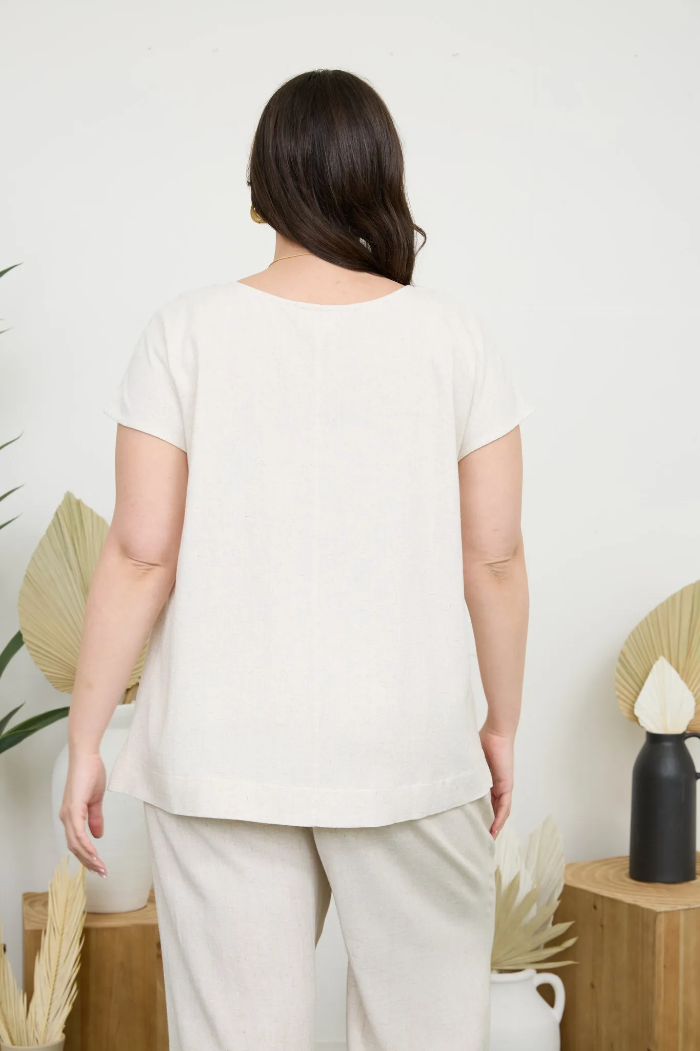 PLUS ROUND NECK SHORT SLEEVE LINEN BLOUSE sold by Blu Pepper product image thumbnail 2