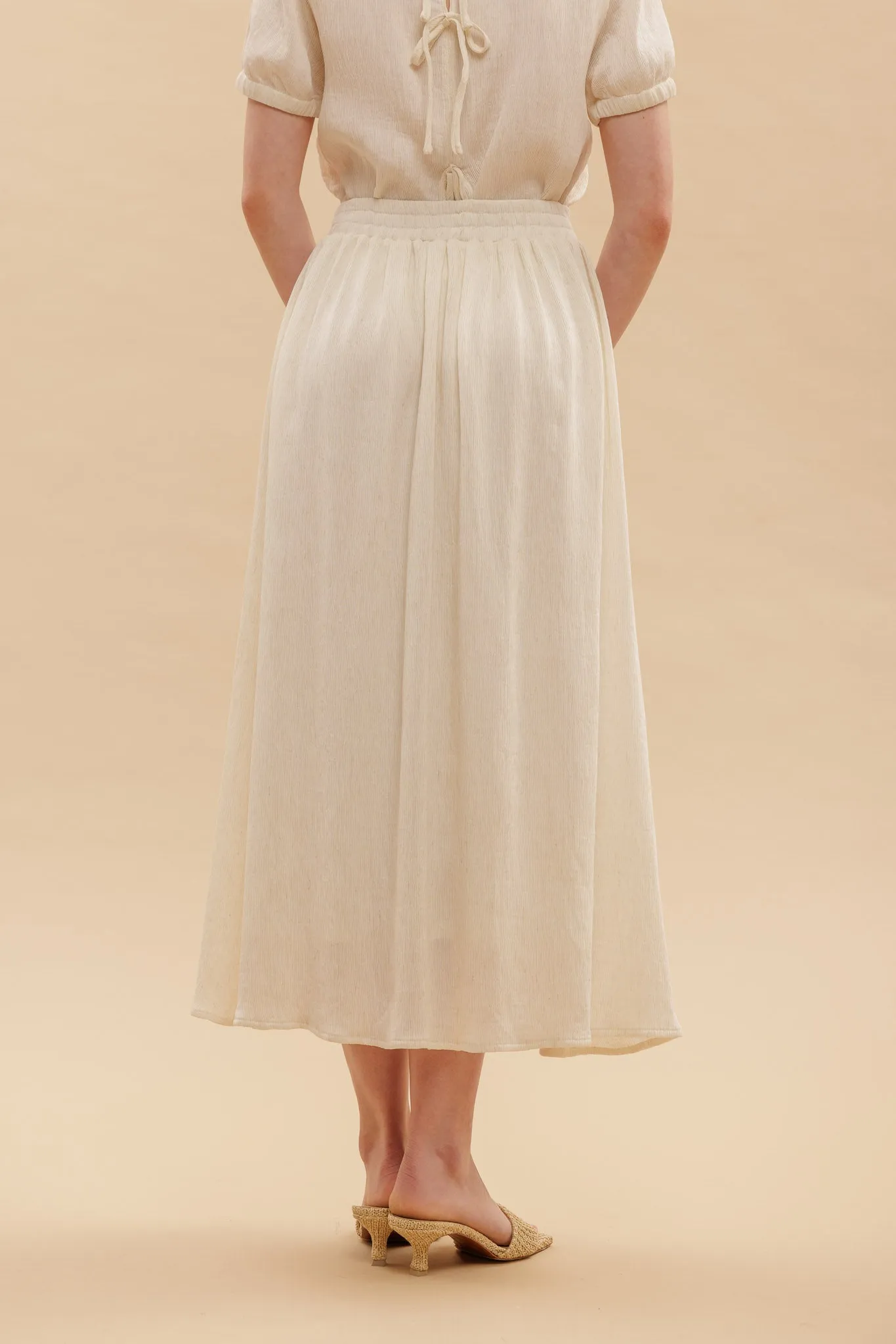 HIGH ELASTIC WAIST CRINKLE KIT MIDI SKIRT sold by Blu Pepper product image thumbnail 2