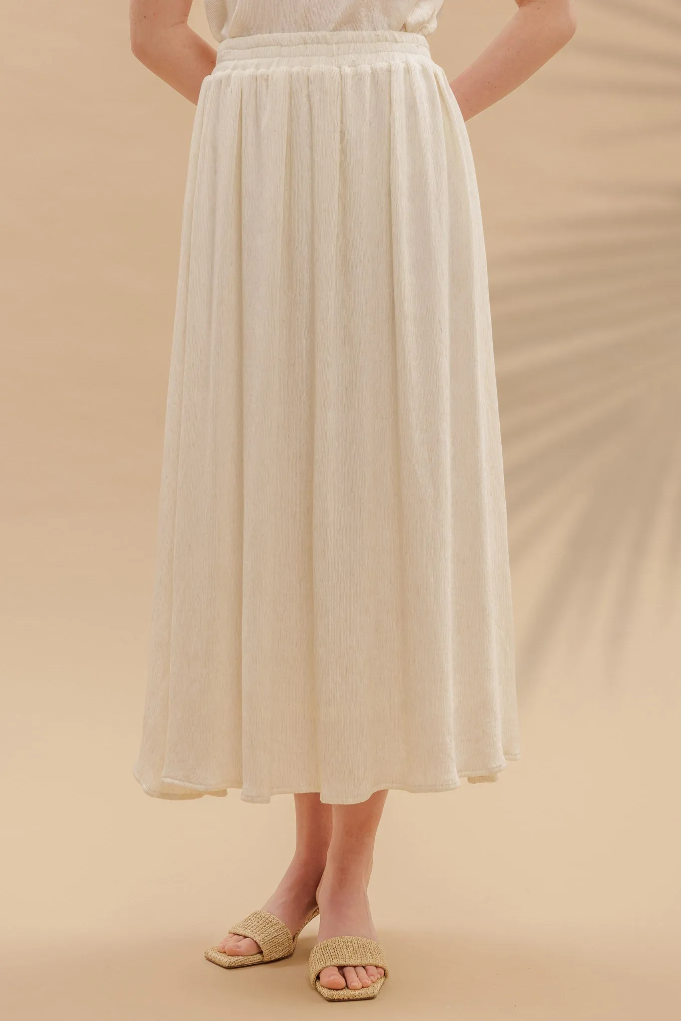 HIGH ELASTIC WAIST CRINKLE KIT MIDI SKIRT sold by Blu Pepper product image thumbnail 4