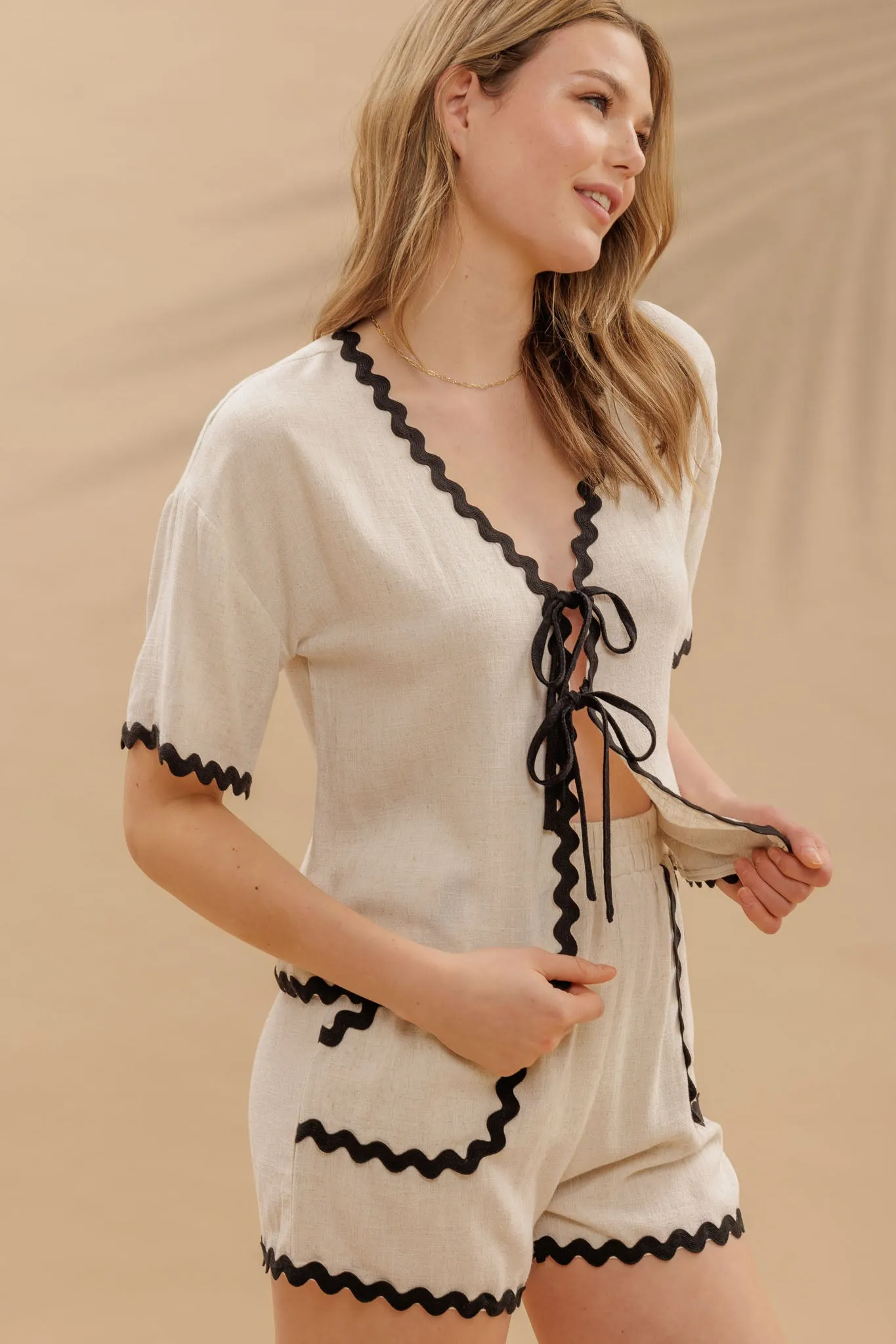 CONTRAST WAVY TRIM FRONT TIE TOP & LINEN SHORT SET sold by Blu Pepper product image thumbnail 3