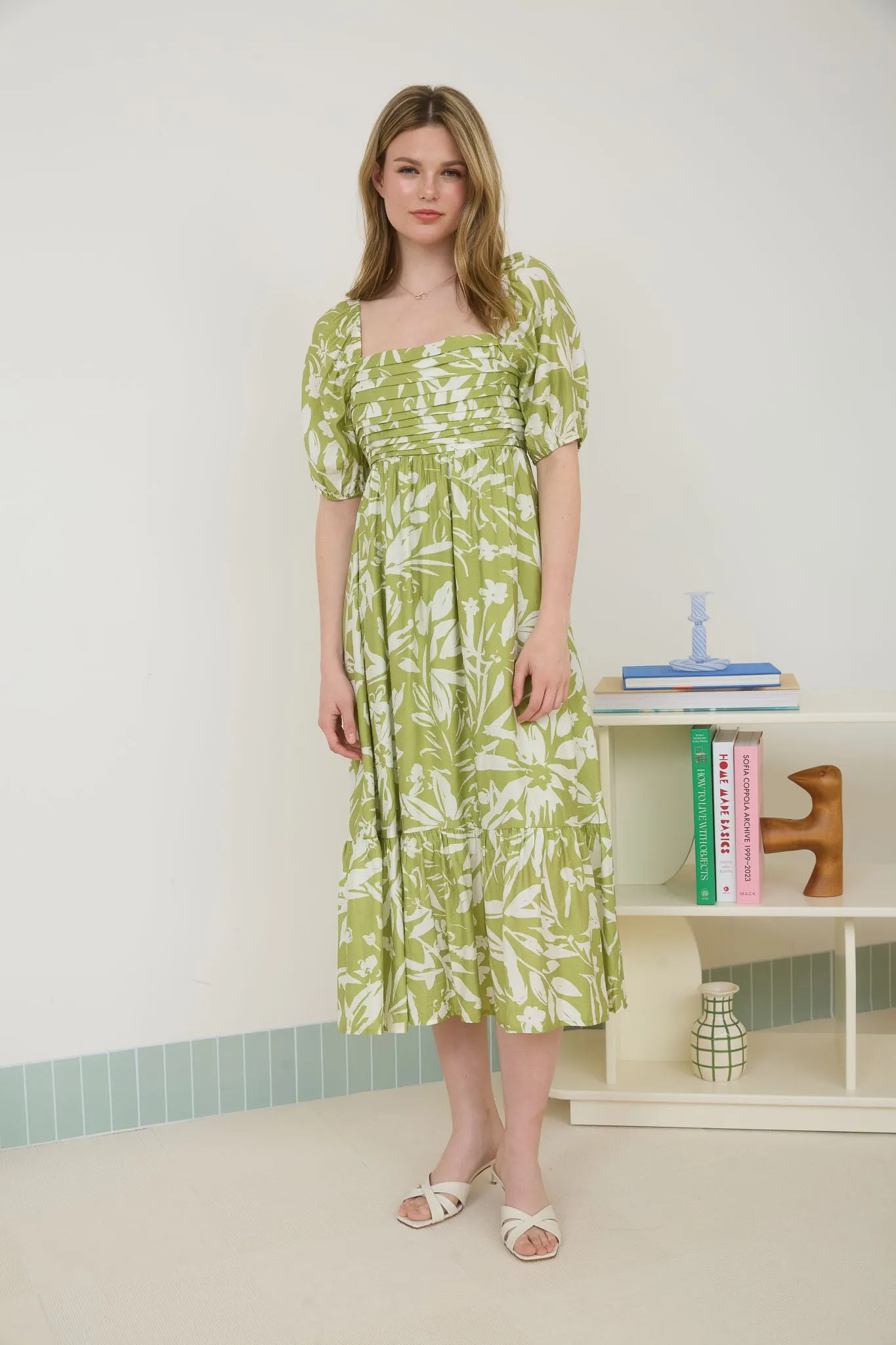 FLORAL LEAF PRINT PLEATED PUFF SLEEVE MIDI DRESS sold by Blu Pepper product image thumbnail 5