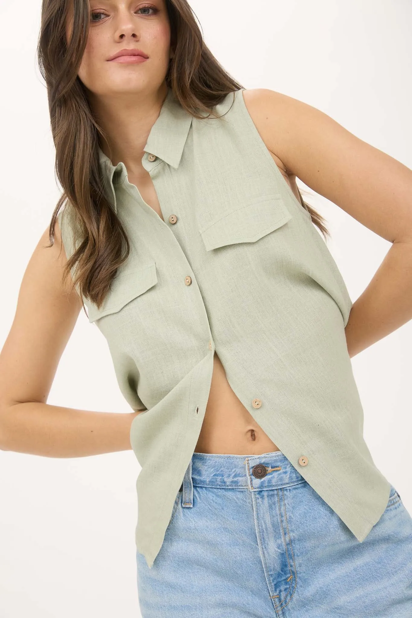 COLLARED BUTTON DOWN SLEEVELESS SHIRT sold by Blu Pepper product image thumbnail 4