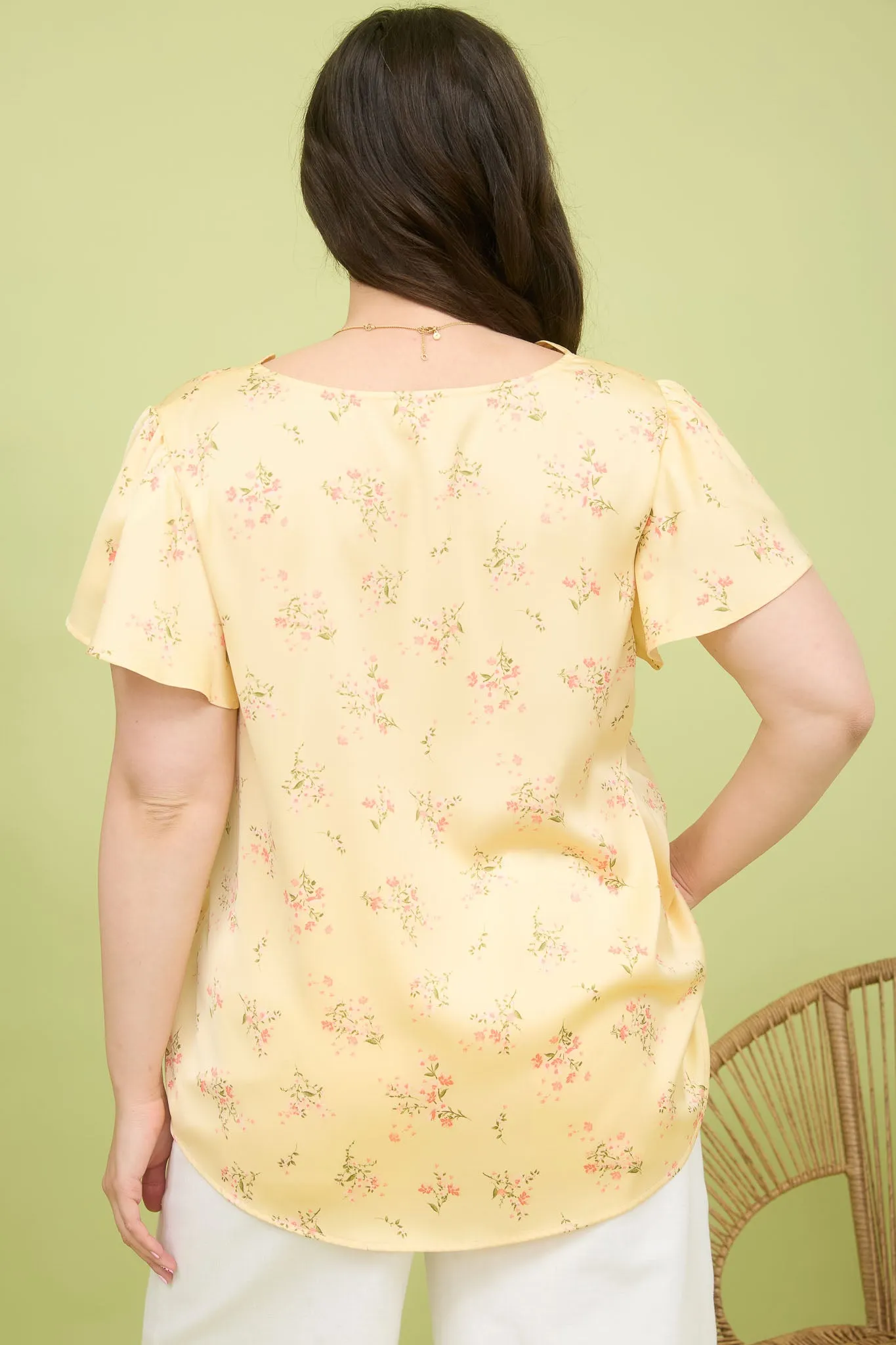 PLUS FLORAL PRINT V NECK SCALLOP SATIN BLOUSE sold by Blu Pepper product image thumbnail 2