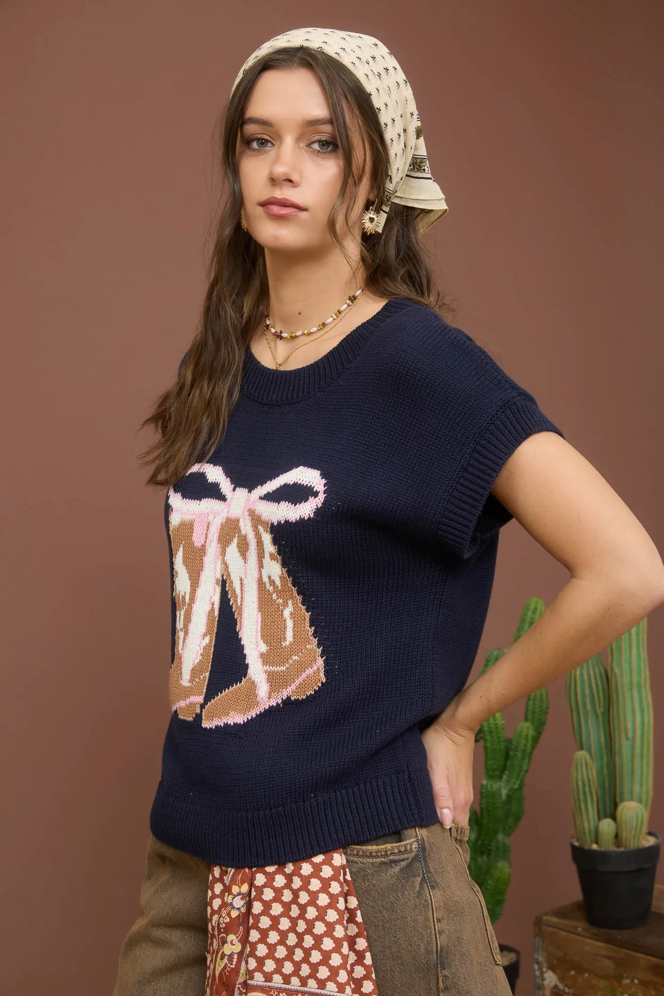 BOOT BOW JAQUARD SHORT SLEEVE KNIT SWEATER sold by Blu Pepper product image thumbnail 3
