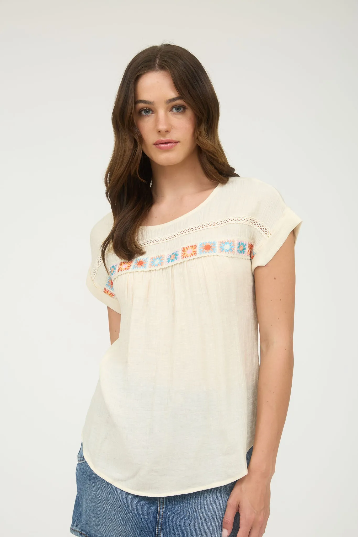 CROCHET FLORAL DETAIL LACE TRIM SHORT SLEEVE TOP sold by Blu Pepper product image thumbnail 5