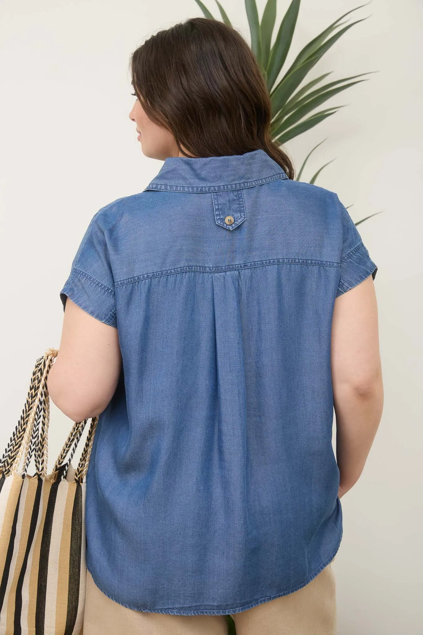 PLUS CHAMBRAY COLLARED POCKET FLAP BUTTON DOWN sold by Blu Pepper product image thumbnail 2