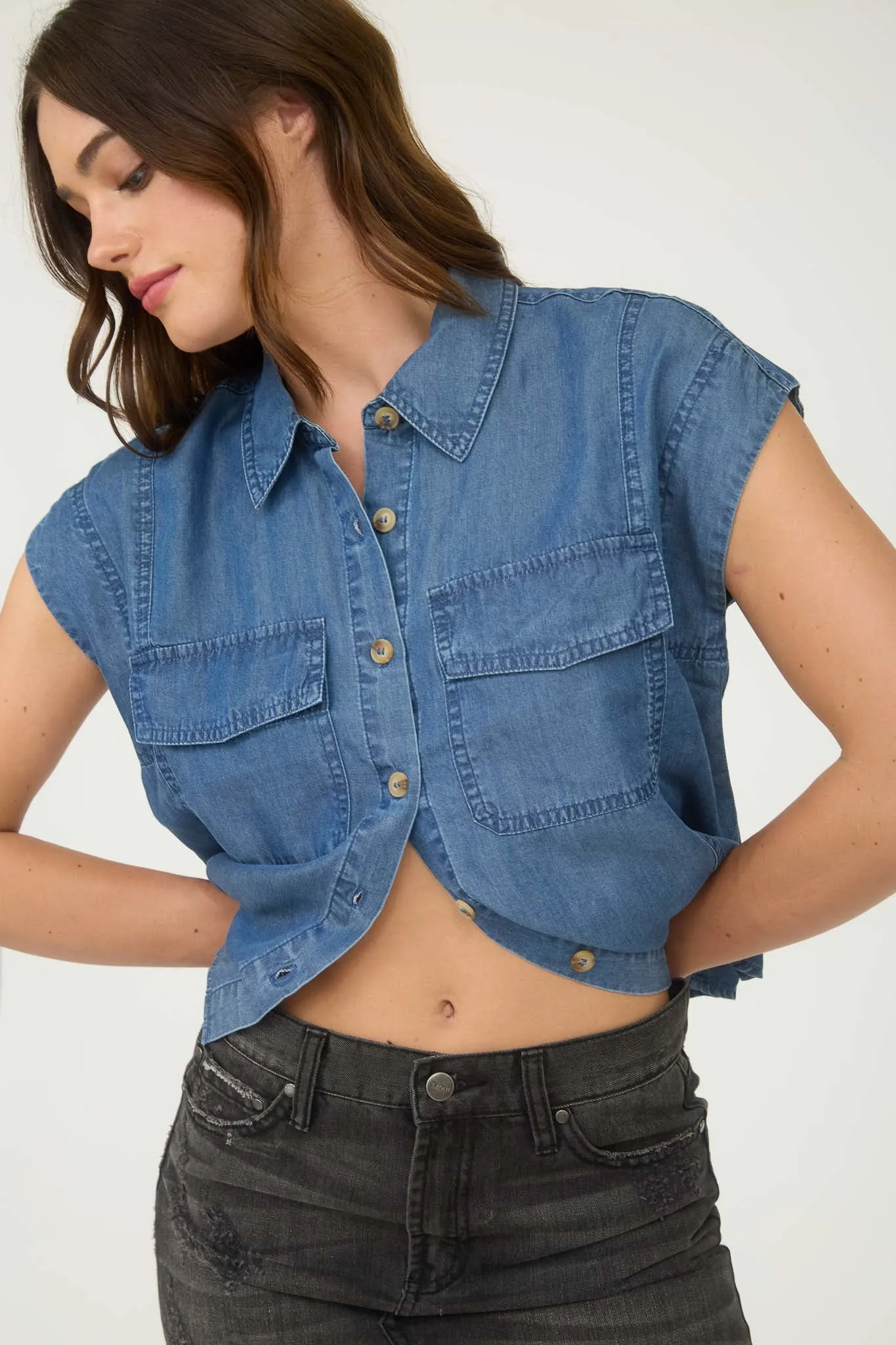 CHAMBRAY COLLARED POCKET FLAP BUTTON DOWN SHIRT sold by Blu Pepper product image thumbnail 4