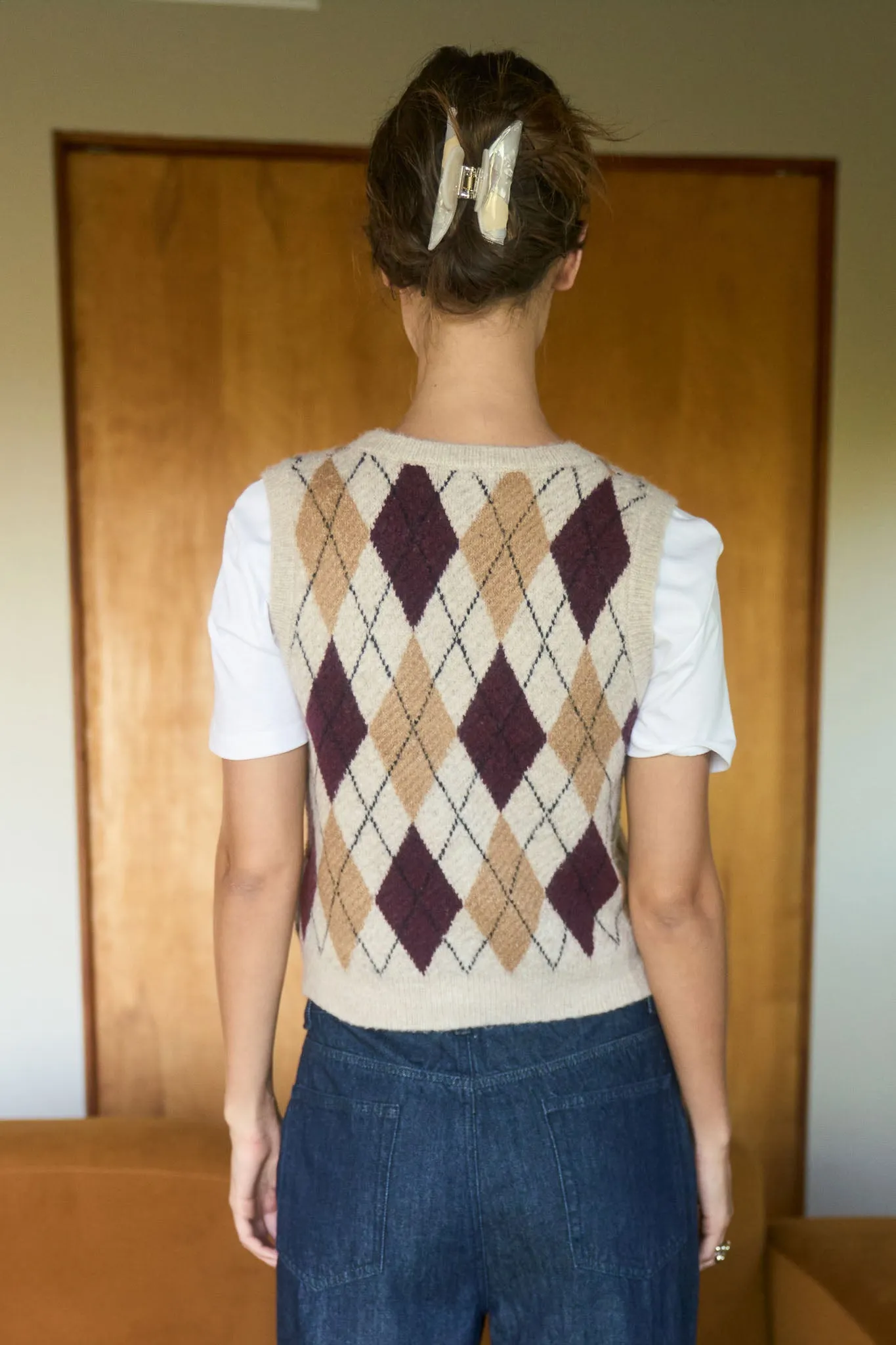 ARGYLE PATTERN BUTTON DOWN KNIT CARDIGAN VEST sold by Blu Pepper product image thumbnail 2