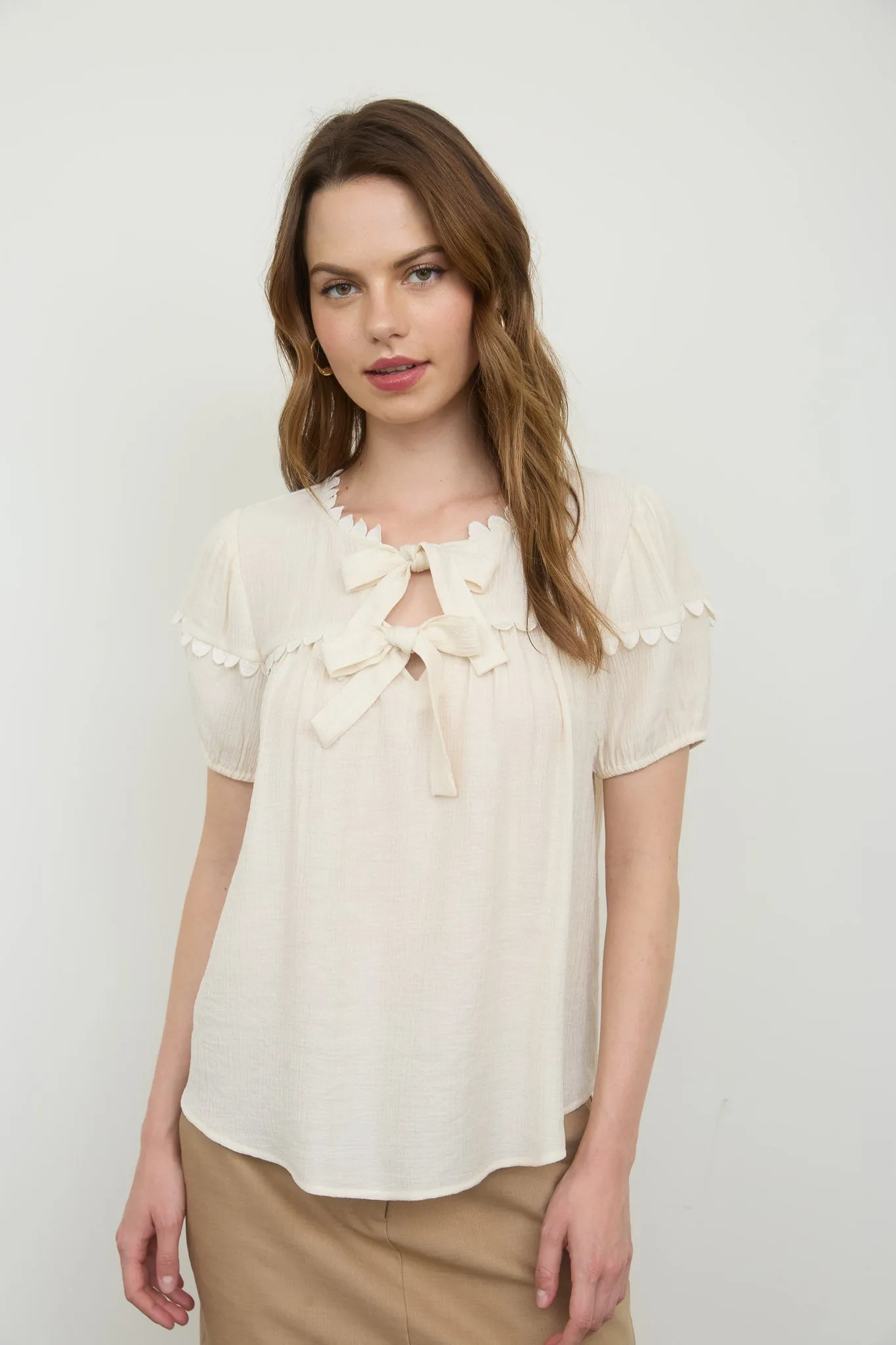SCALLOP TRIM FRONT TIE DETAIL PUFF SLEEVE TOP sold by Blu Pepper product image thumbnail 3