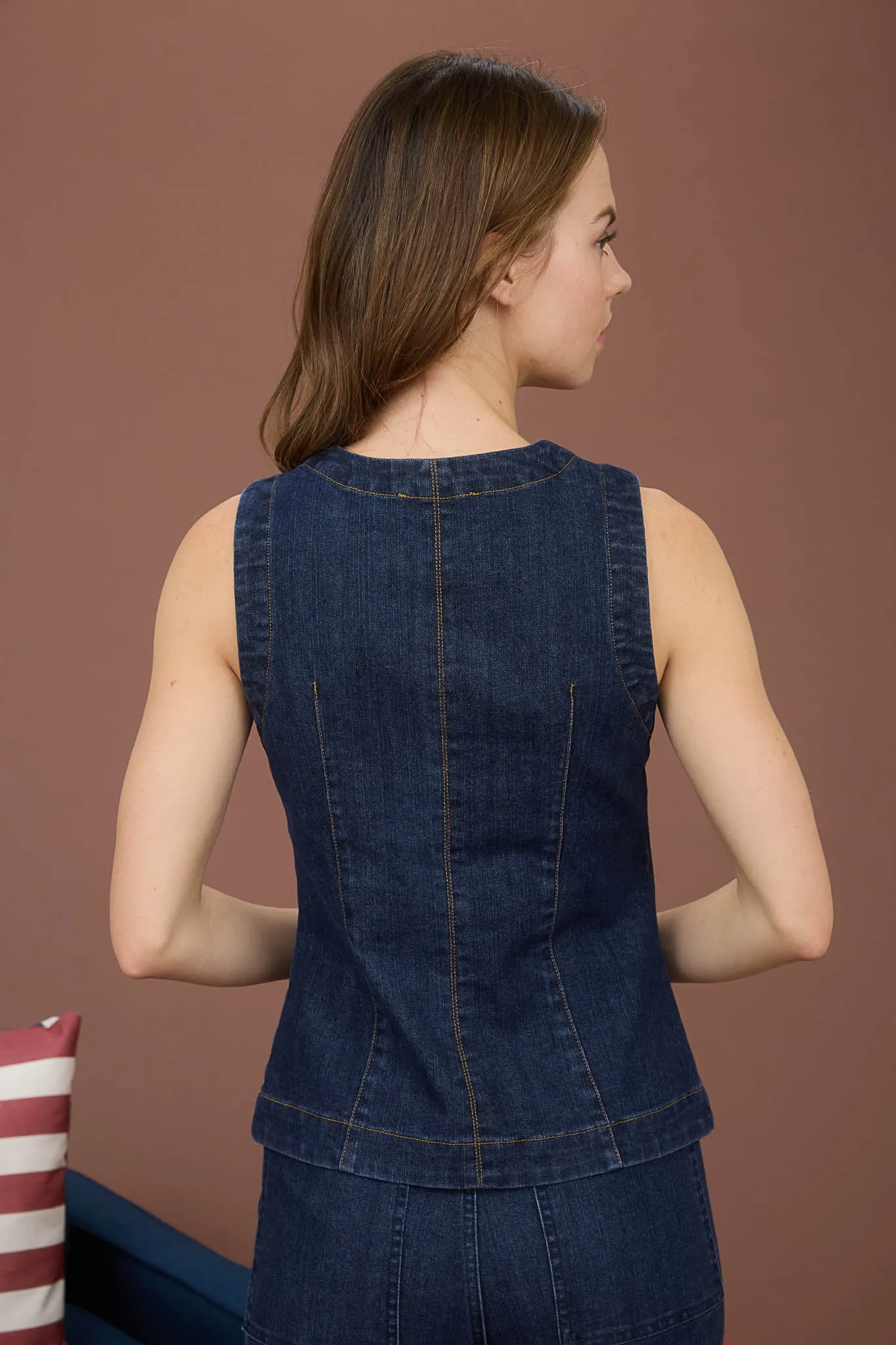 ROUND NECK BUTTON DOWN SLEEVELESS DENIM VEST (PRE-ORDER) sold by Blu Pepper product image thumbnail 2