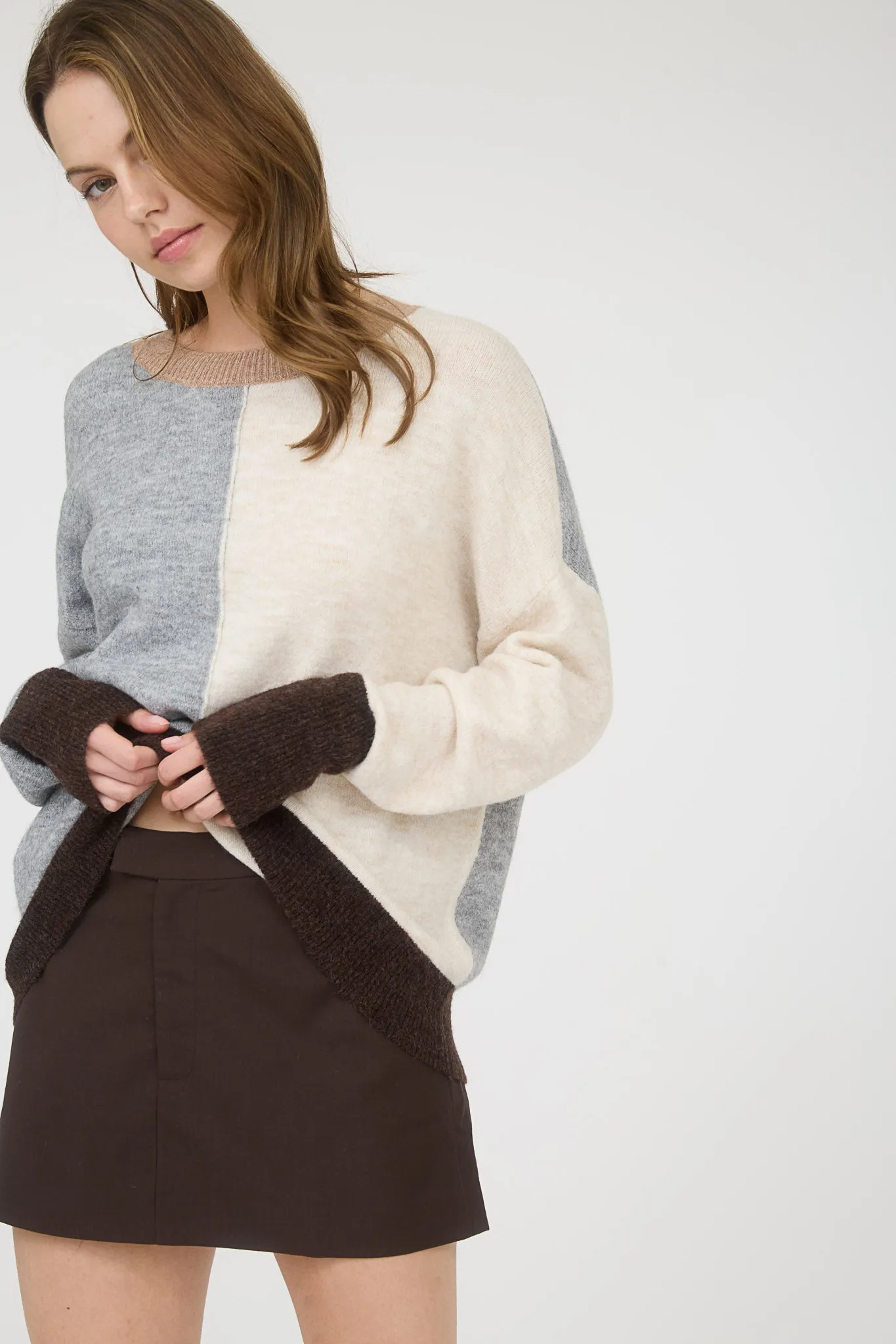 COLORBLOCK FRONT SEAM LONG SLEEVE KNIT SWEATER sold by Blu Pepper product image thumbnail 4
