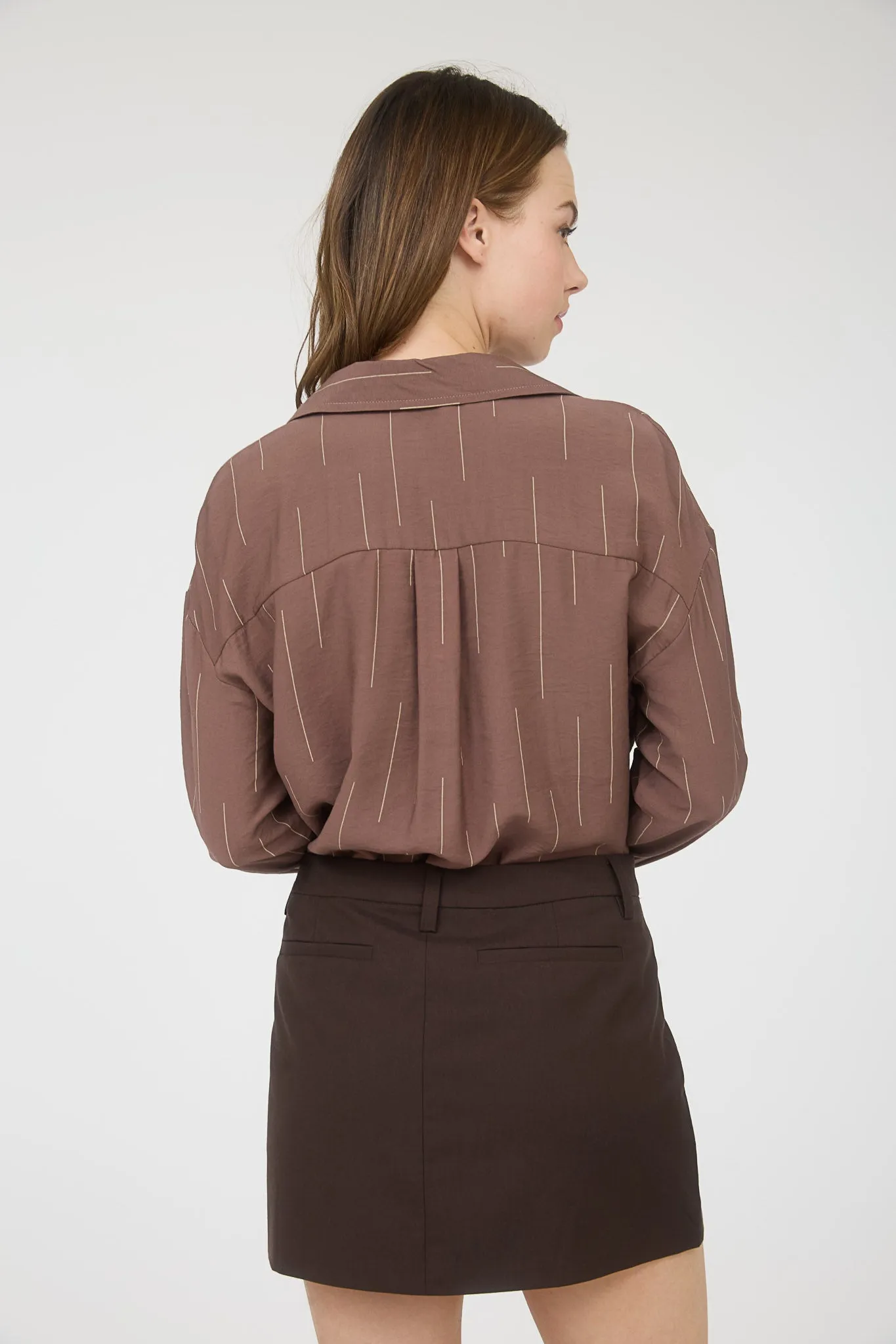 LINE PATTERN COLLARED LONG SLEEVE BUTTON DOWN sold by Blu Pepper product image thumbnail 2