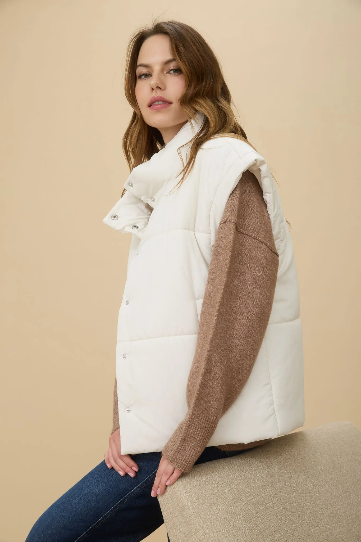 OVERSIZED SNAP BUTTON PUFFER VEST sold by Blu Pepper product image thumbnail 3