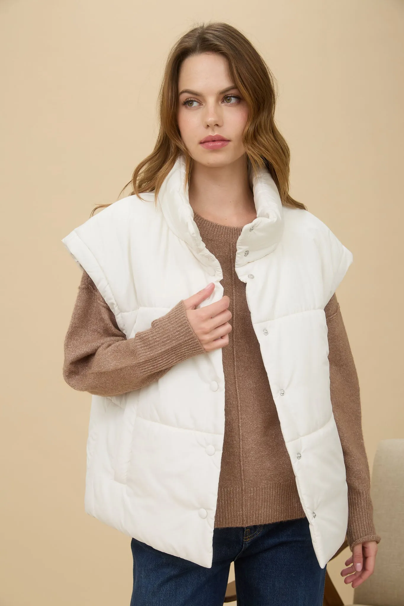 OVERSIZED SNAP BUTTON PUFFER VEST sold by Blu Pepper product image thumbnail 4
