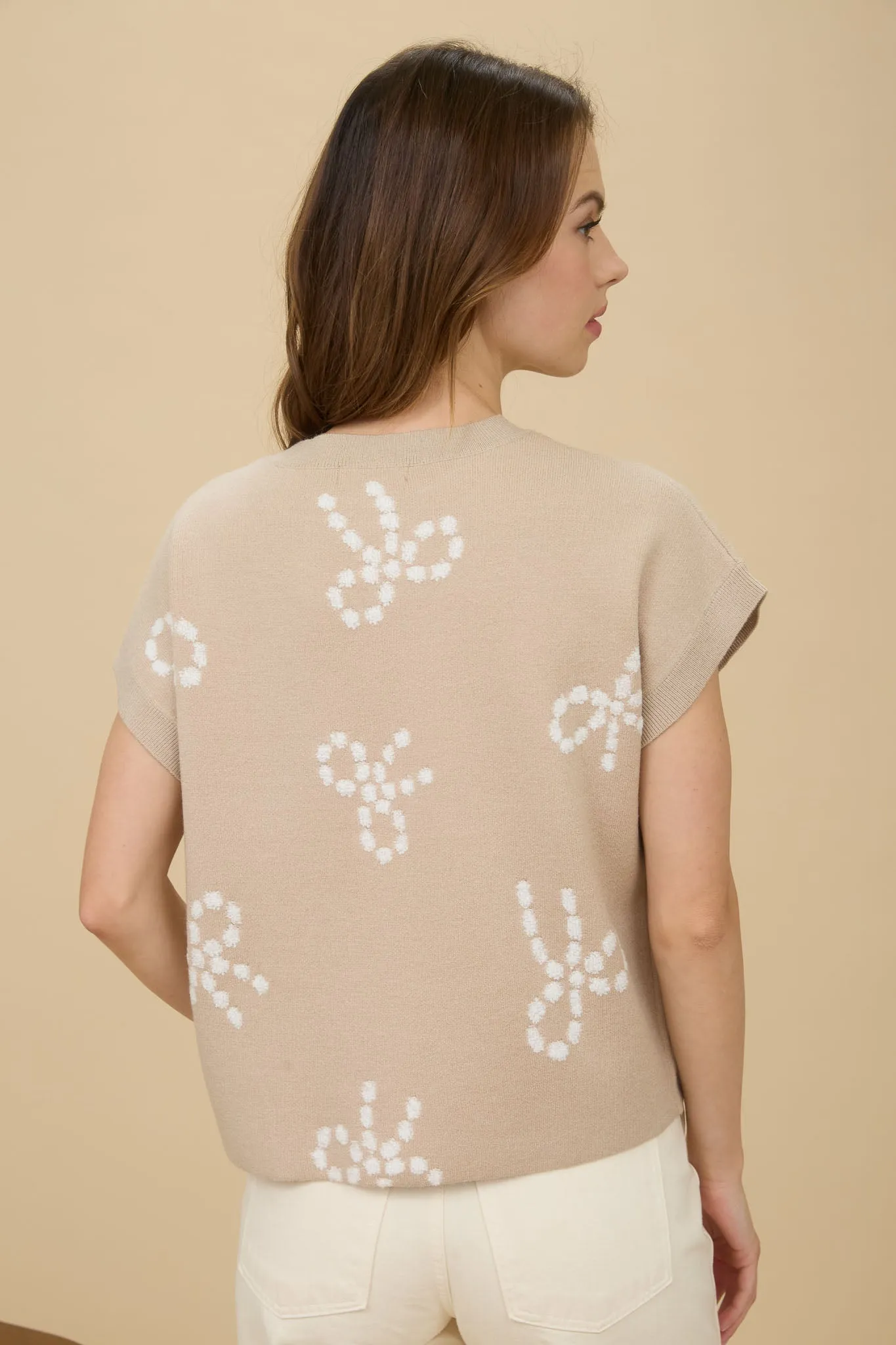 BOW PATTERN ROUND NECK SHORT SLEEVE KNIT SWEATER sold by Blu Pepper product image thumbnail 2
