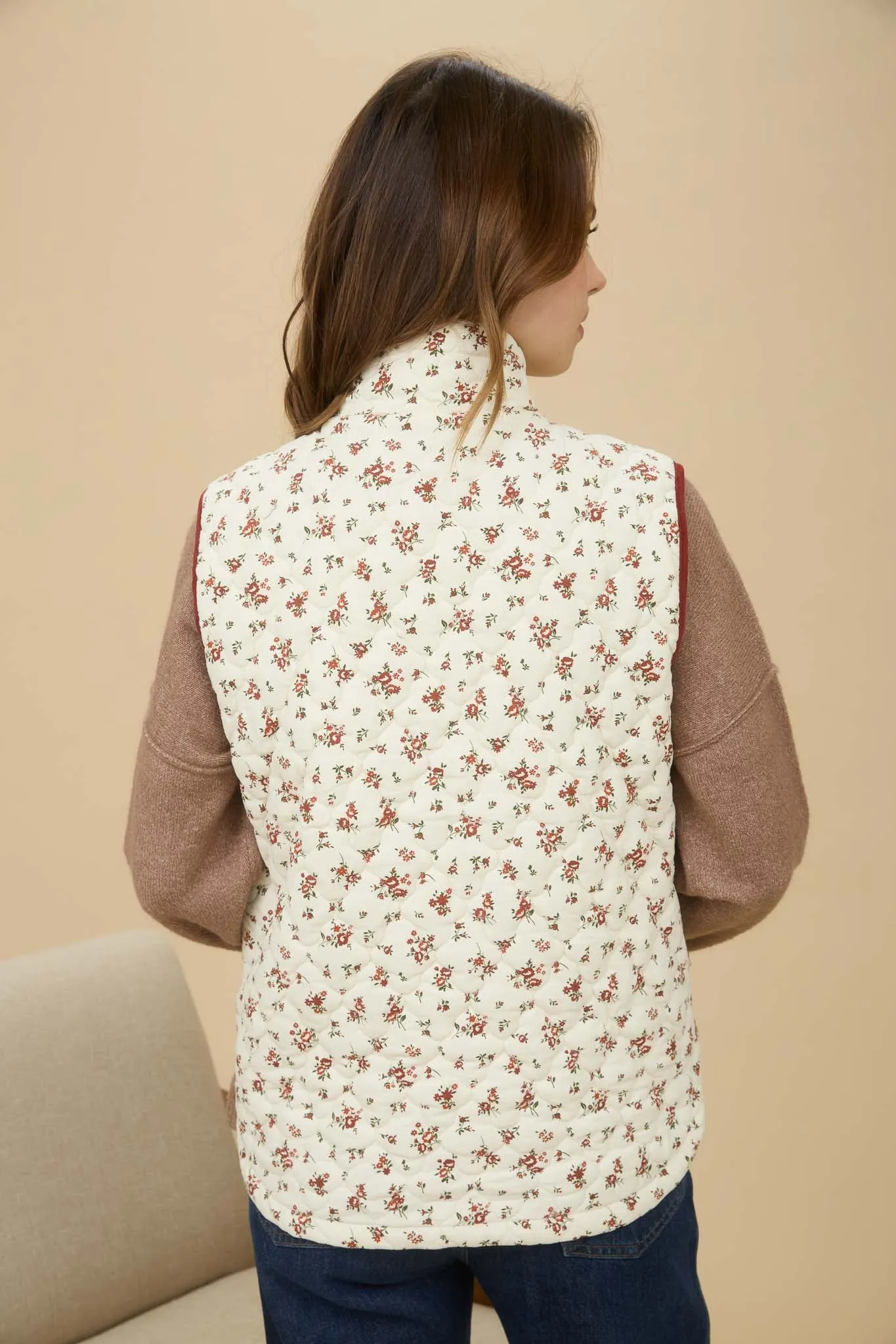 FLORAL QUILTED ZIP-UP PUFFER VEST sold by Blu Pepper product image thumbnail 2