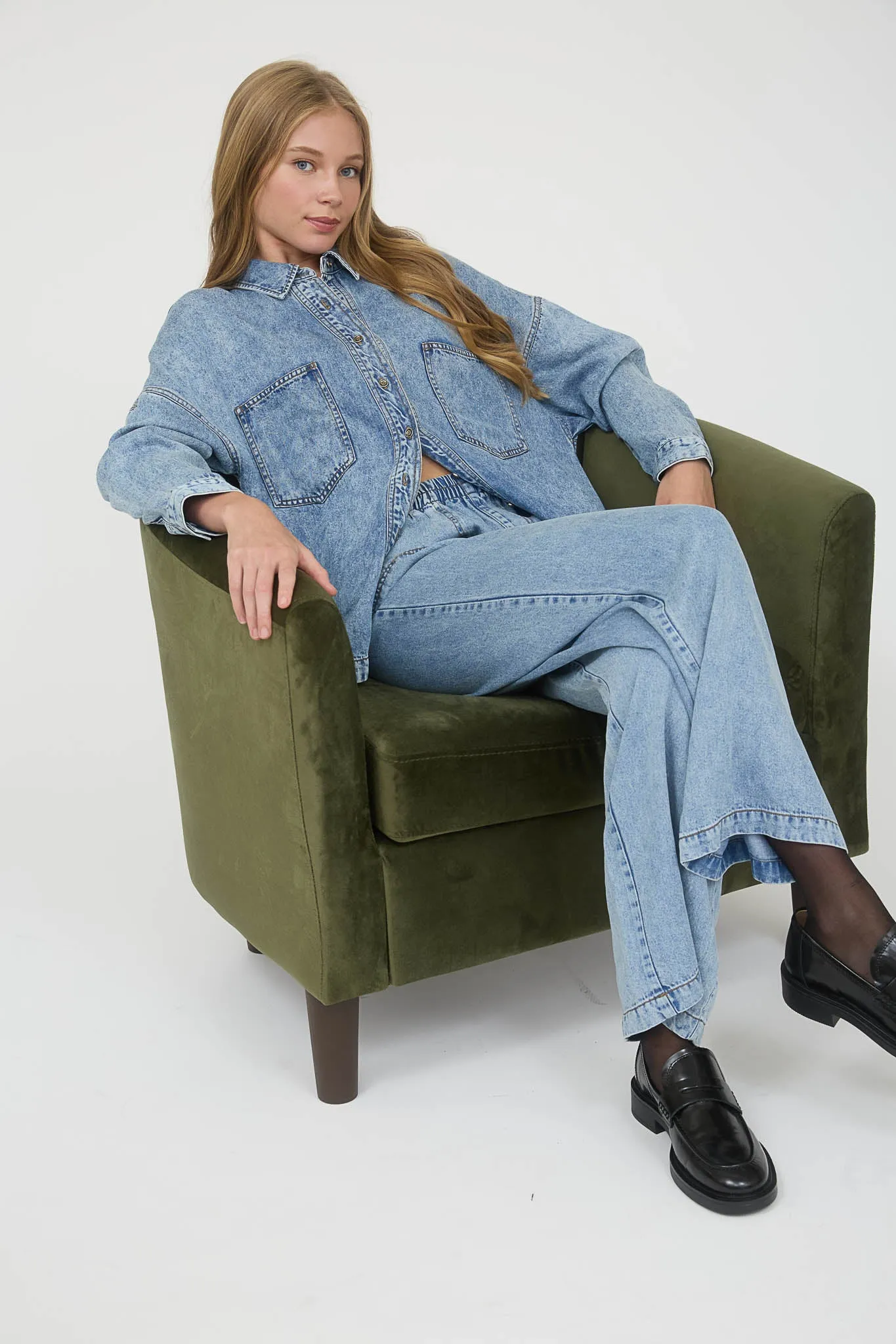 WASHED CHAMBRAY ELASTIC WAIST WIDE LEG PANTS sold by Blu Pepper