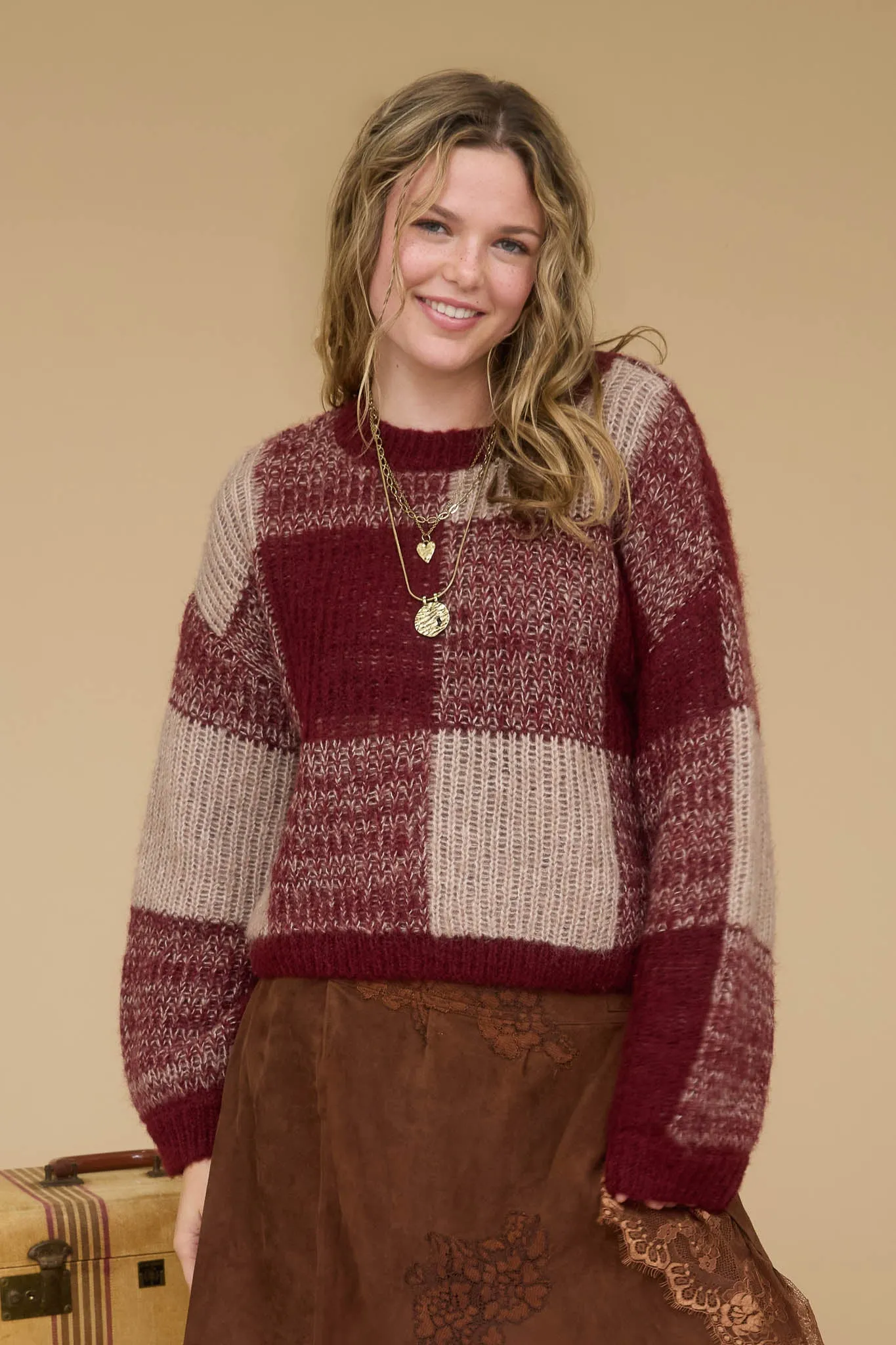 PLAID KNIT PATTERN CREWNECK PULLOVER SWEATER sold by Blu Pepper product image thumbnail 4