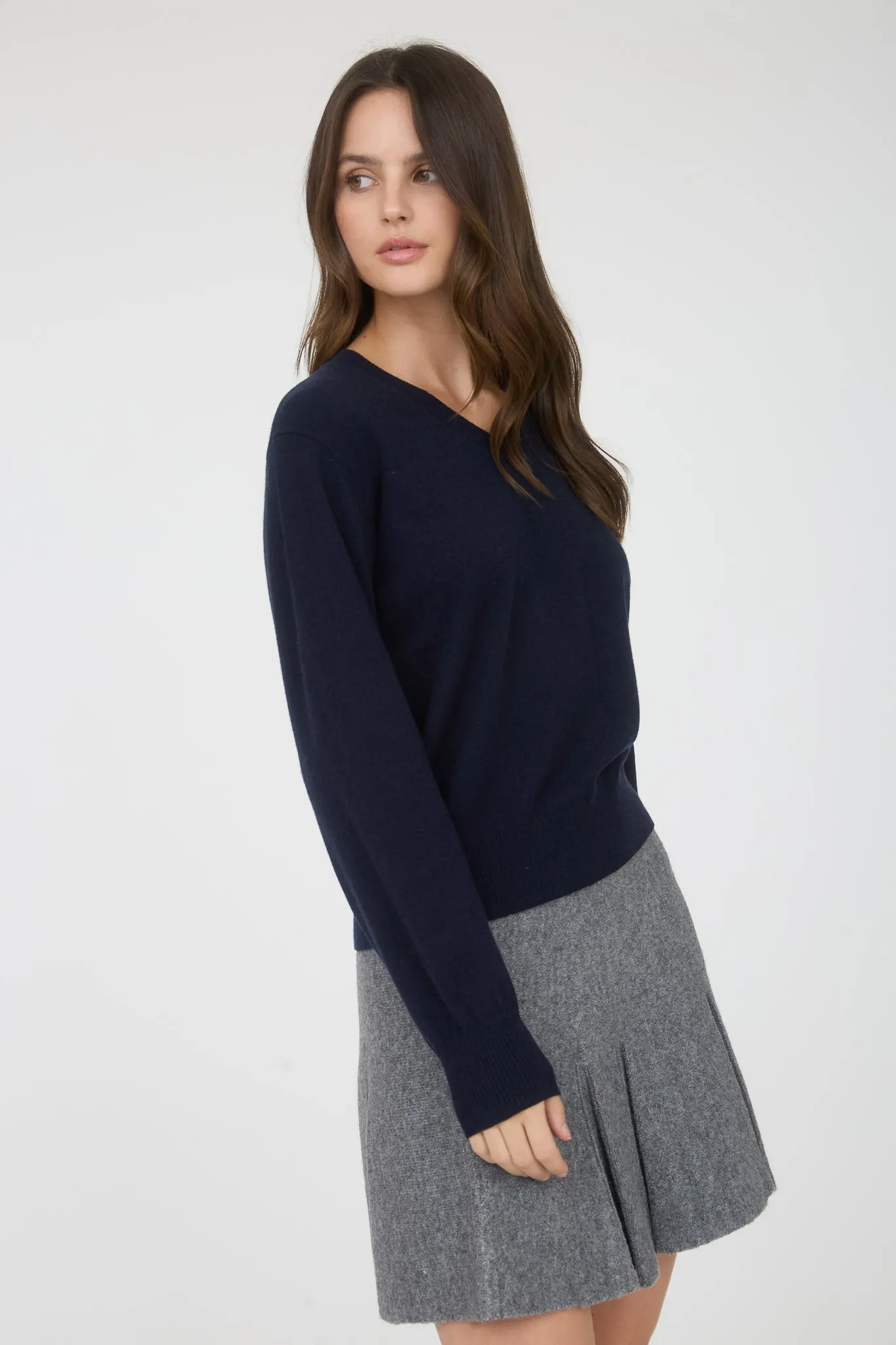 V NECK LONG SLEEVE SOLID KNIT PULLOVER SWEATER sold by Blu Pepper product image thumbnail 3