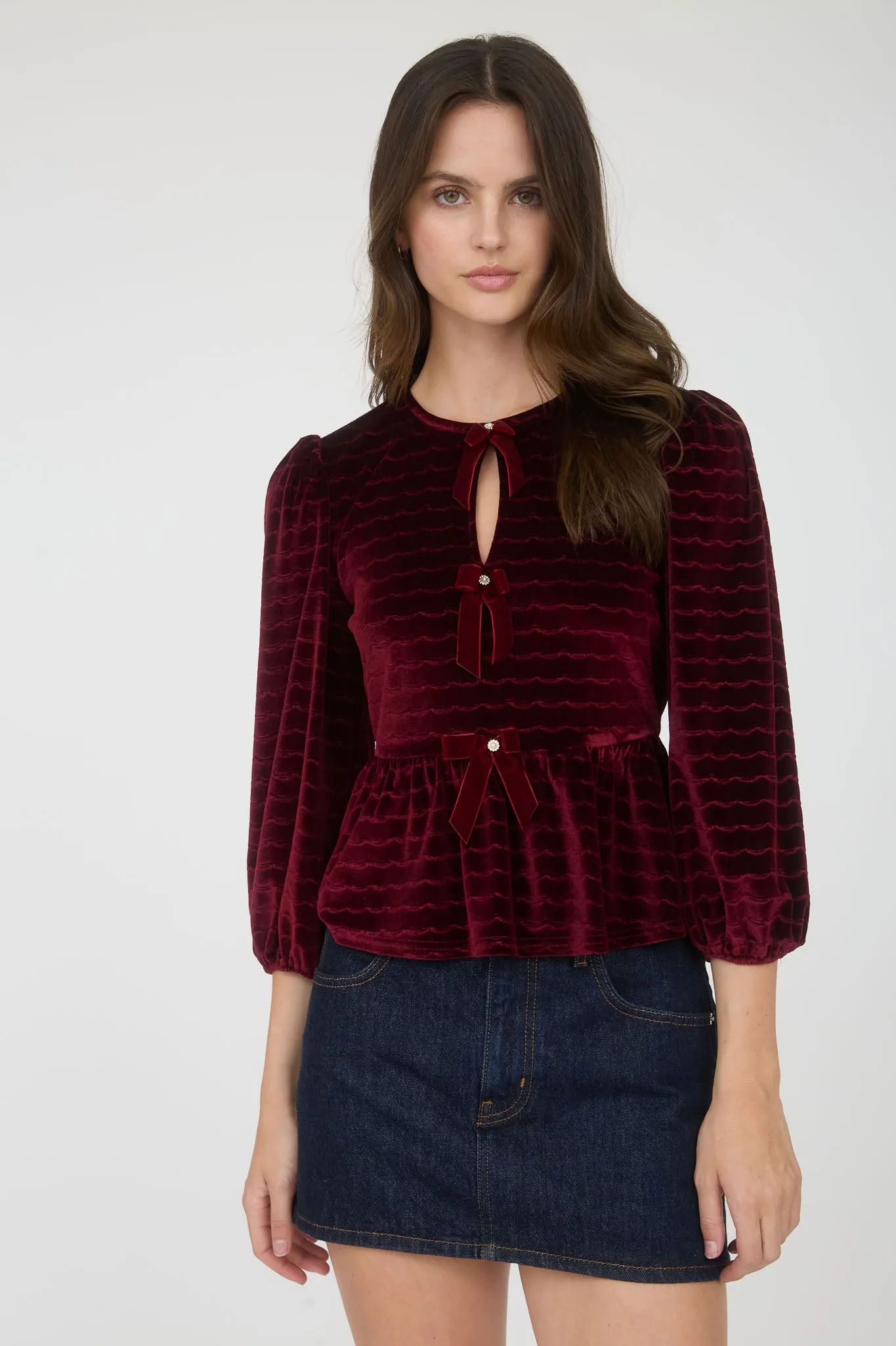 SCALLOP VELVET BOW DETAIL 3/4 SLEEVE KNIT TOP sold by Blu Pepper product image thumbnail 4