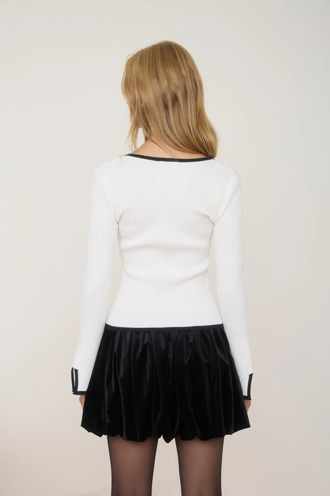 CONTRAST TRIM FRONT BOW LONG SLEEVE KNIT SWEATER sold by Blu Pepper product image thumbnail 2