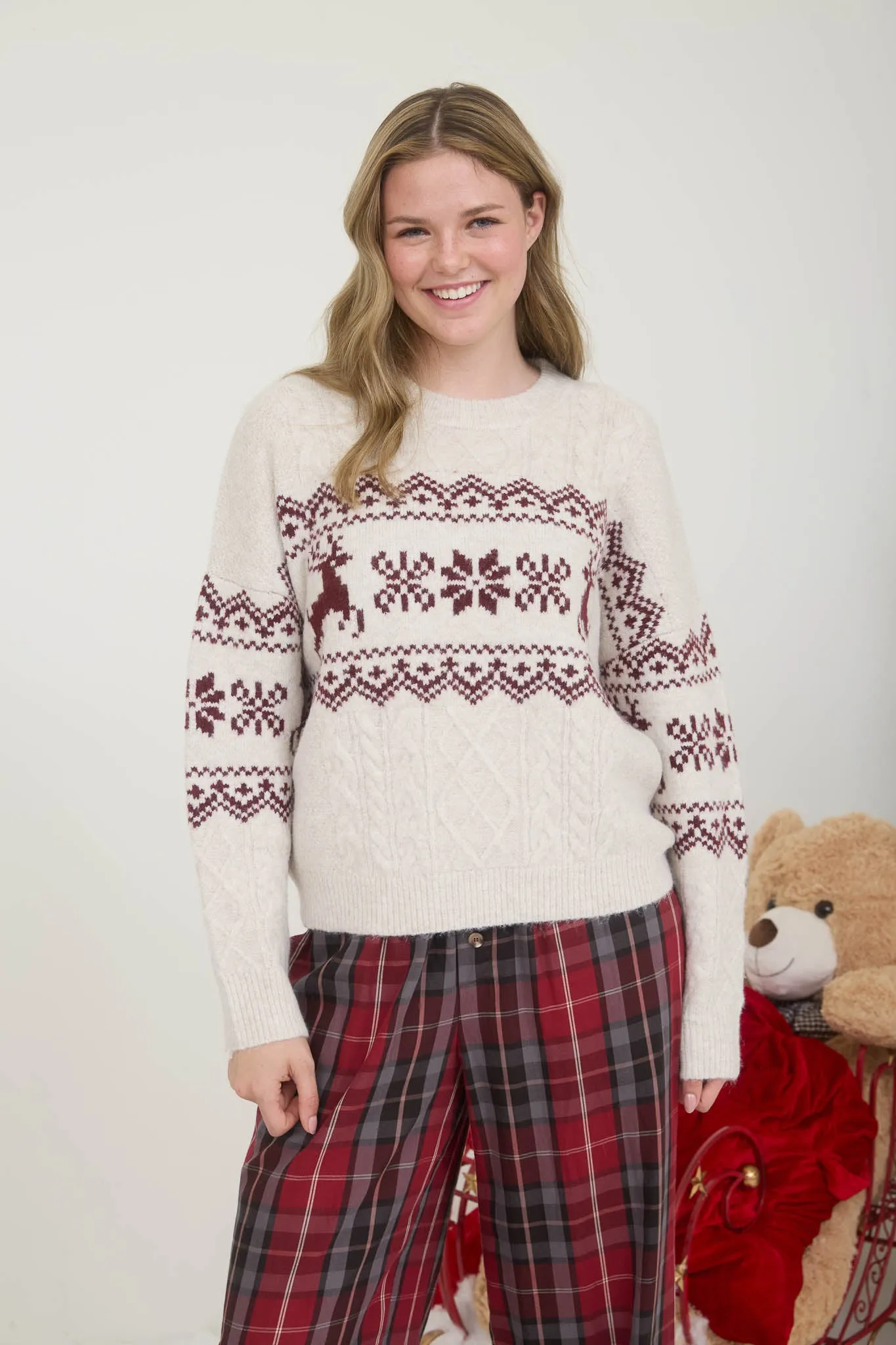 SNOWFLAKE DEER CABLE KNIT PULLOVER SWEATER sold by Blu Pepper product image thumbnail 4