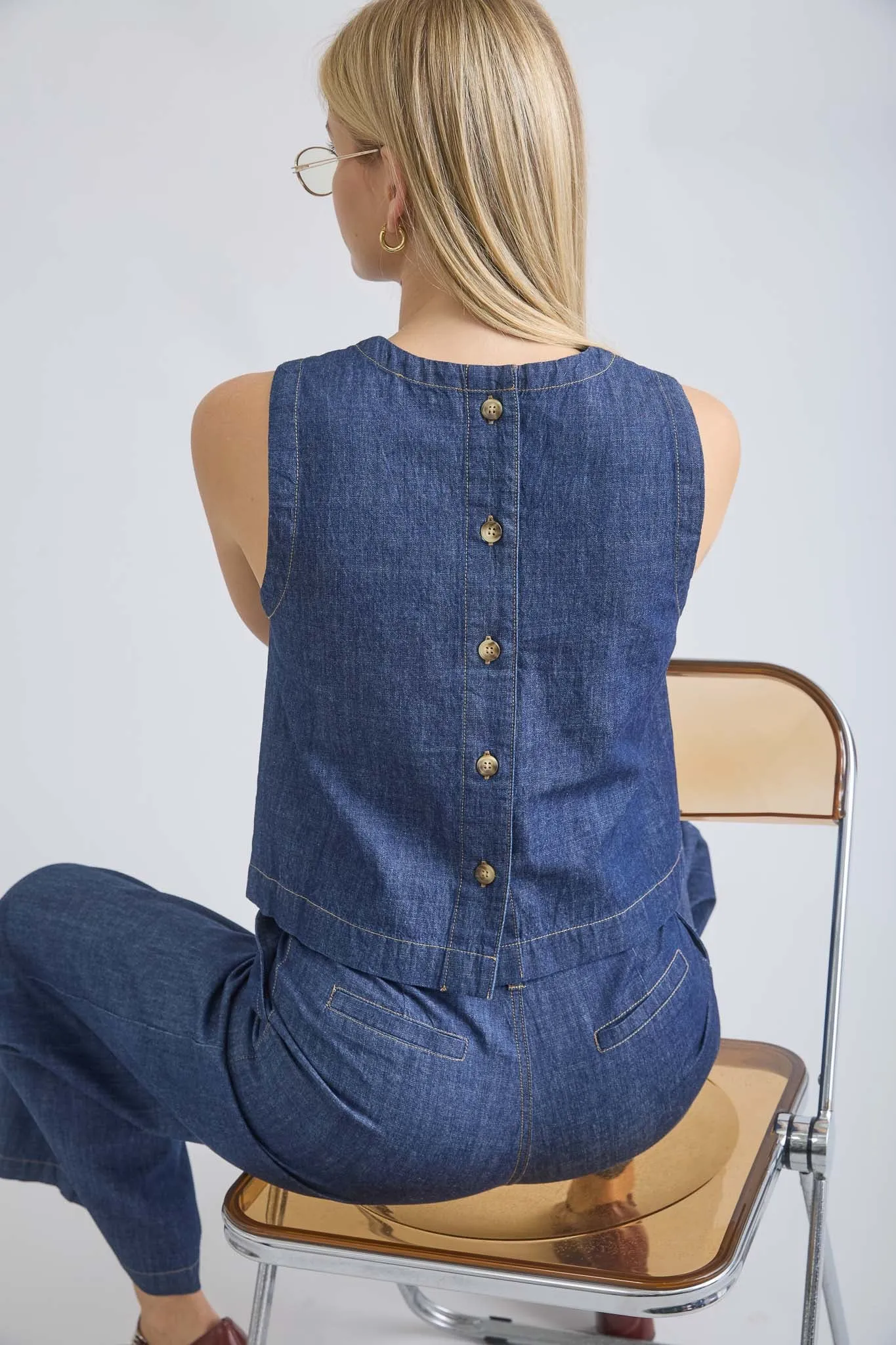 BOAT NECK BACK BUTTON SLEEVELESS DENIM TOP sold by Blu Pepper product image thumbnail 5