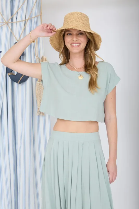 SHORT BATWING SOLID TOP sold by Blu Pepper