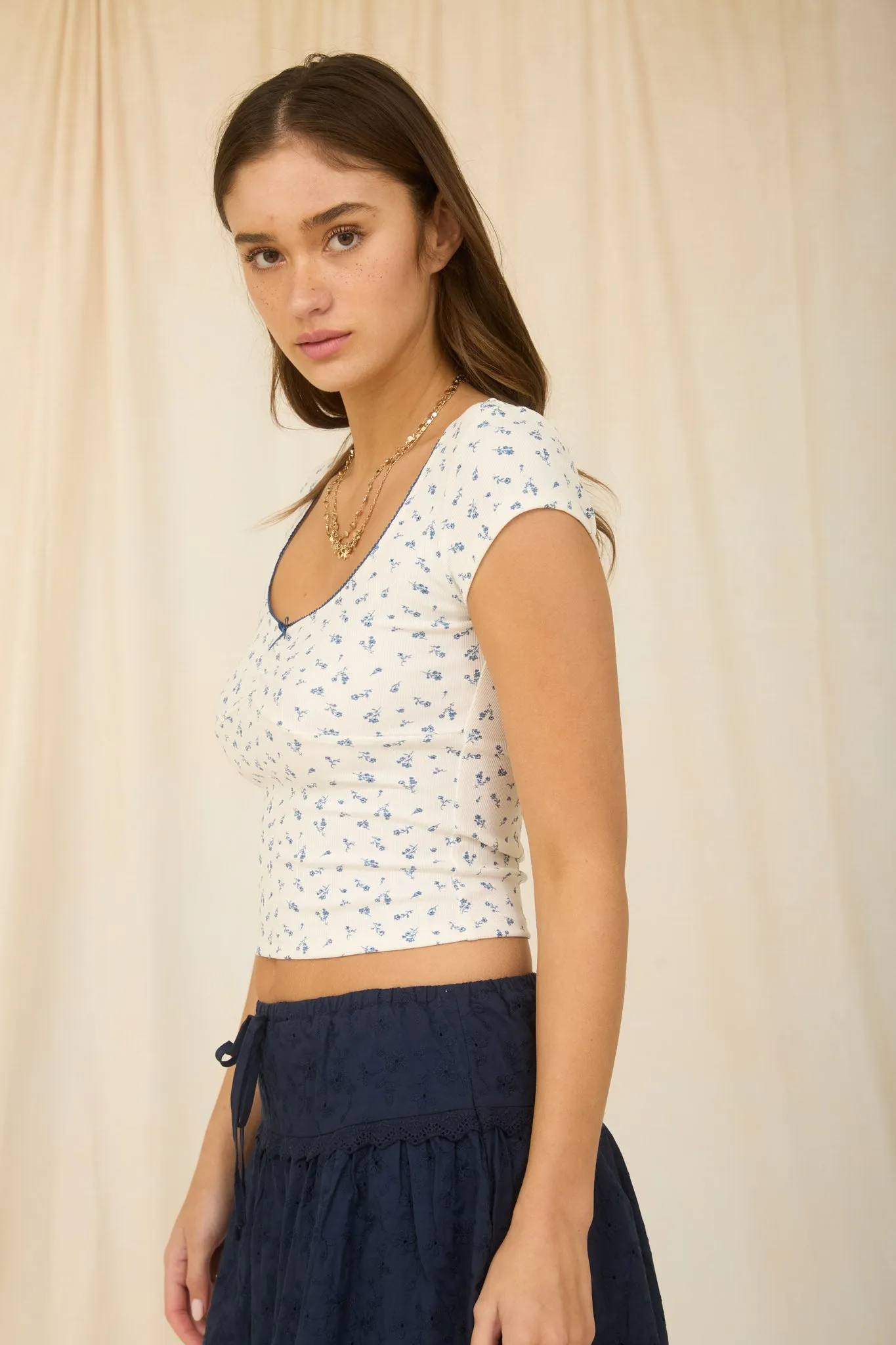 FLORAL TRIM DETAIL SHORT SLEEVE KNIT TOP sold by Blu Pepper product image thumbnail 3