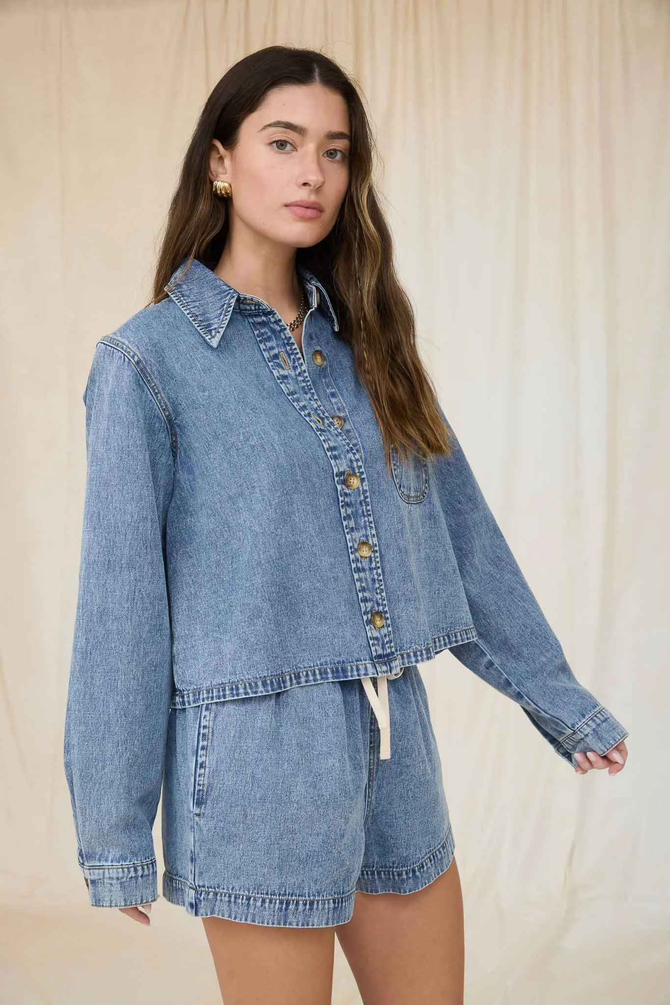 ACID WASH COLLARED LONG SLEEVE BOXY DENIM SHIRT sold by Blu Pepper product image thumbnail 3