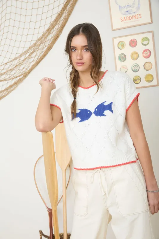 FISH JACQUARD CONTRAST TRIM SHORT SLEEVE SWEATER made by J.O.A.